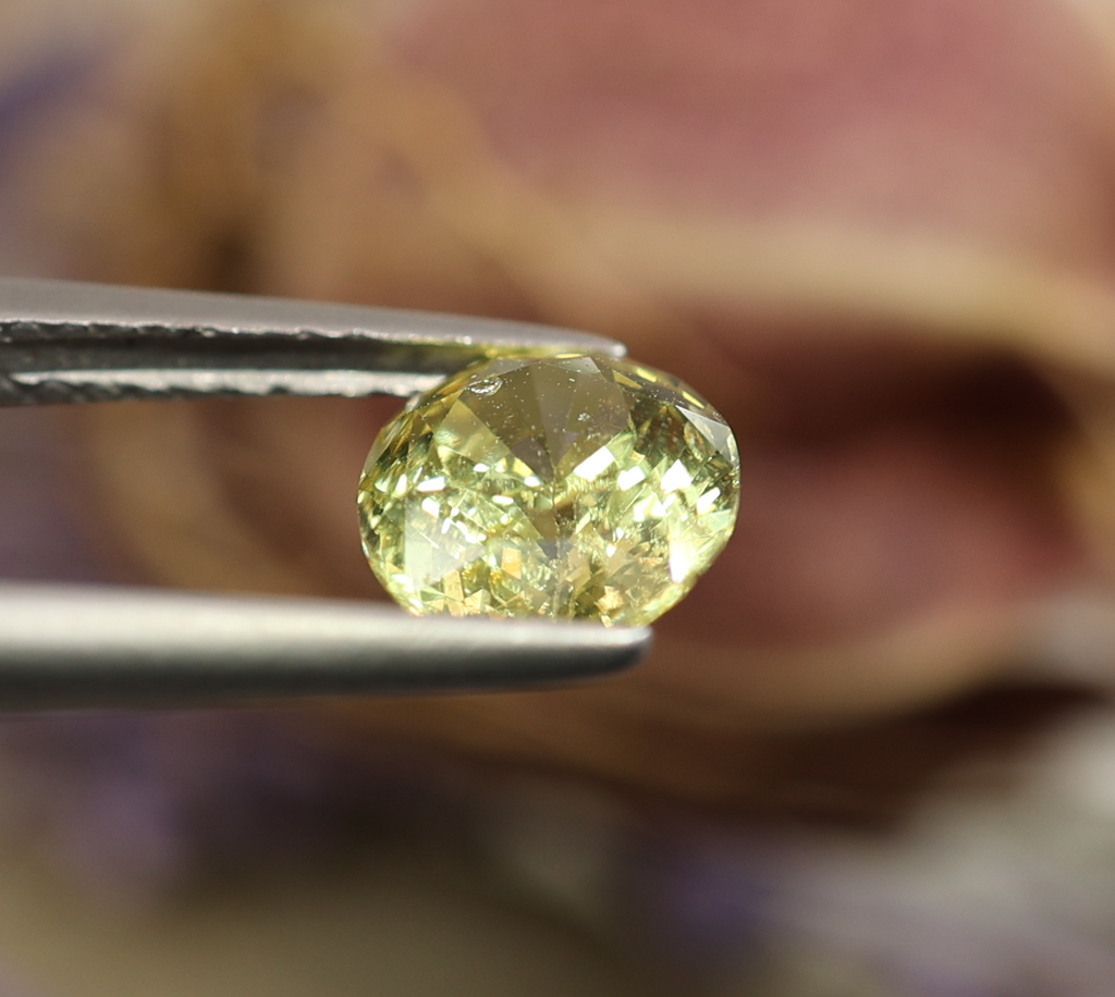 Natural Sapphire, 1.68 carat