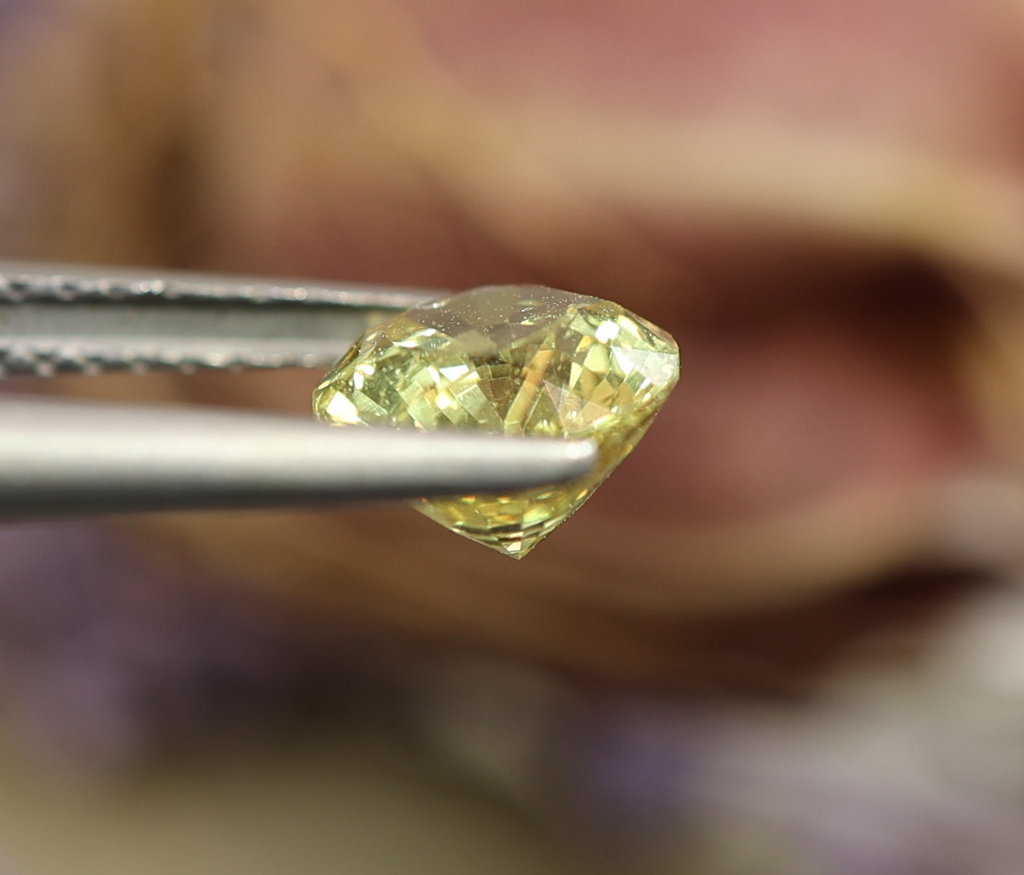 Natural Sapphire, 1.68 carat