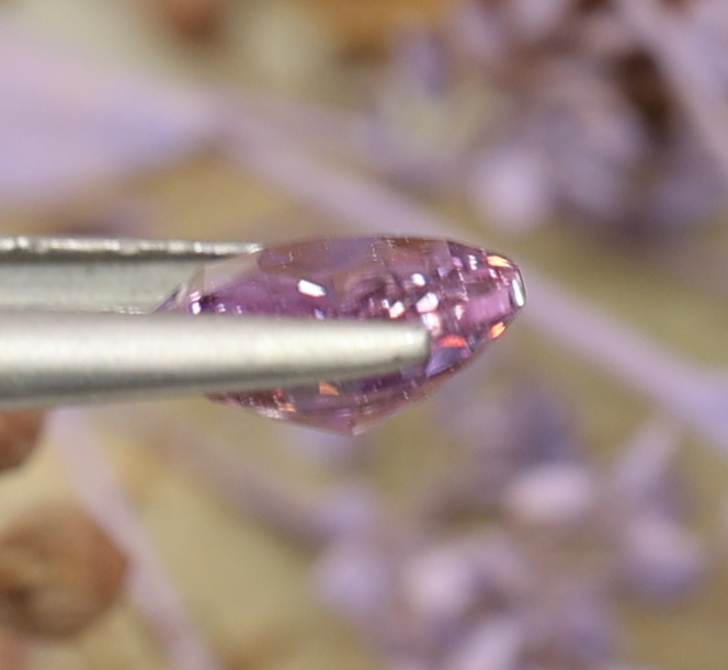 Natural Sapphire, 1.60 carat