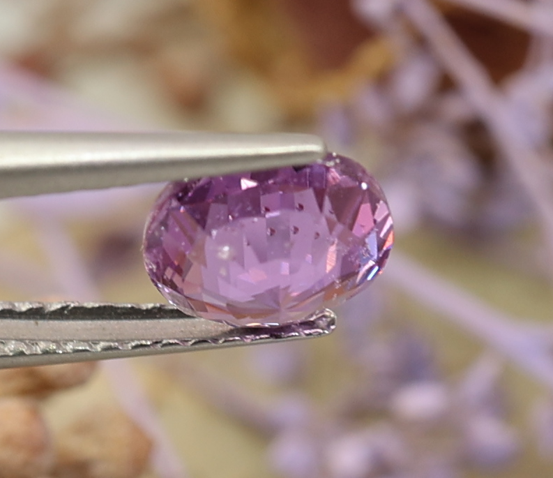 Natural Sapphire, 1.60 carat