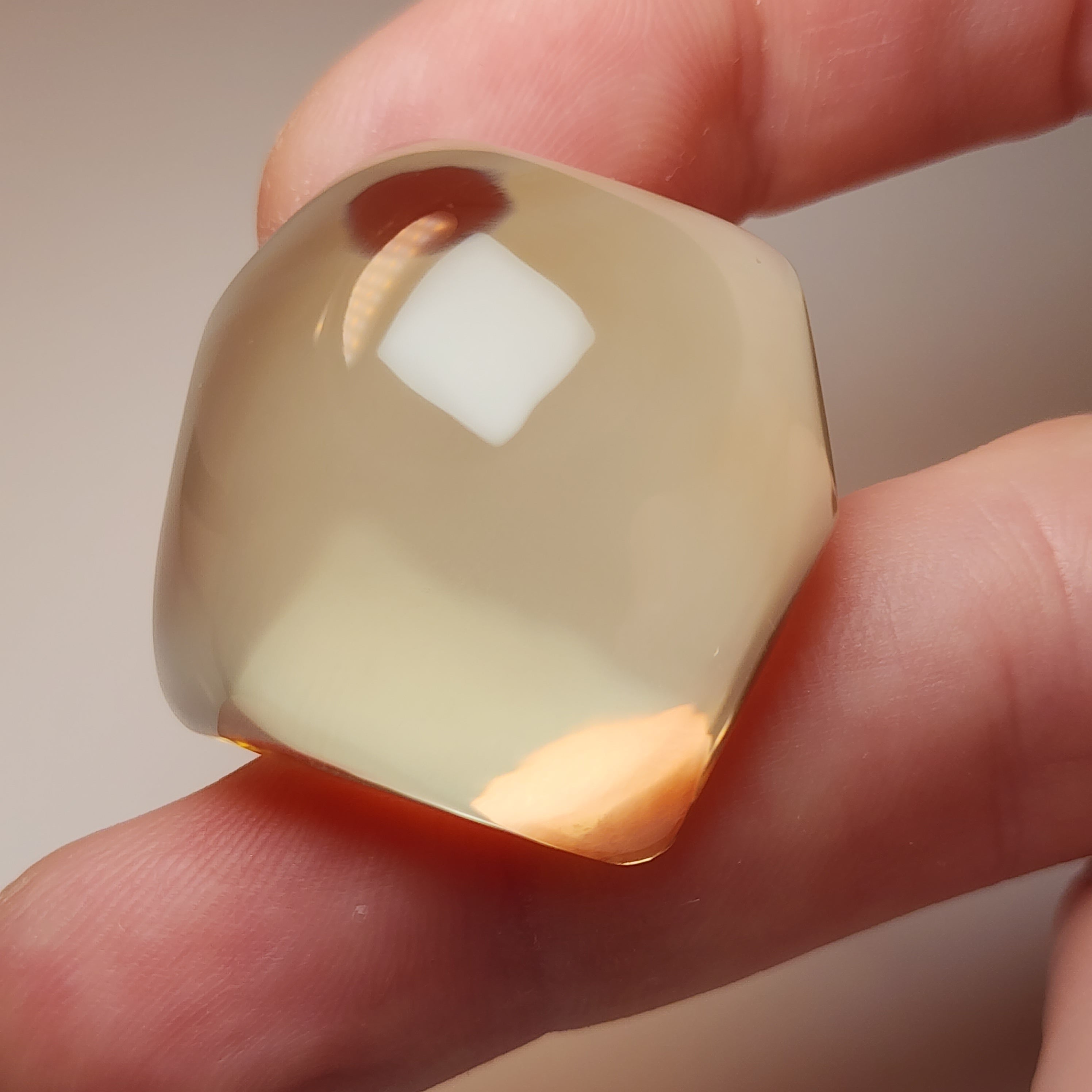 Natural Citrine, 99.32 carat
