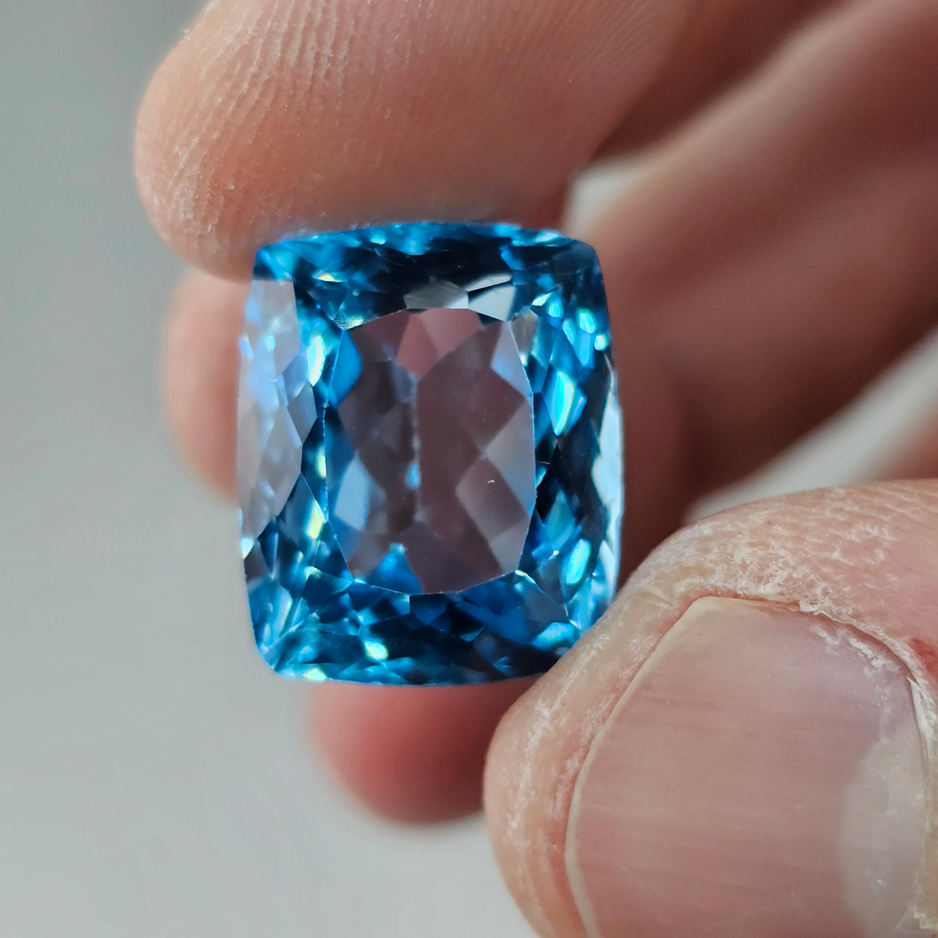Natural Topaz, 22.59 carat