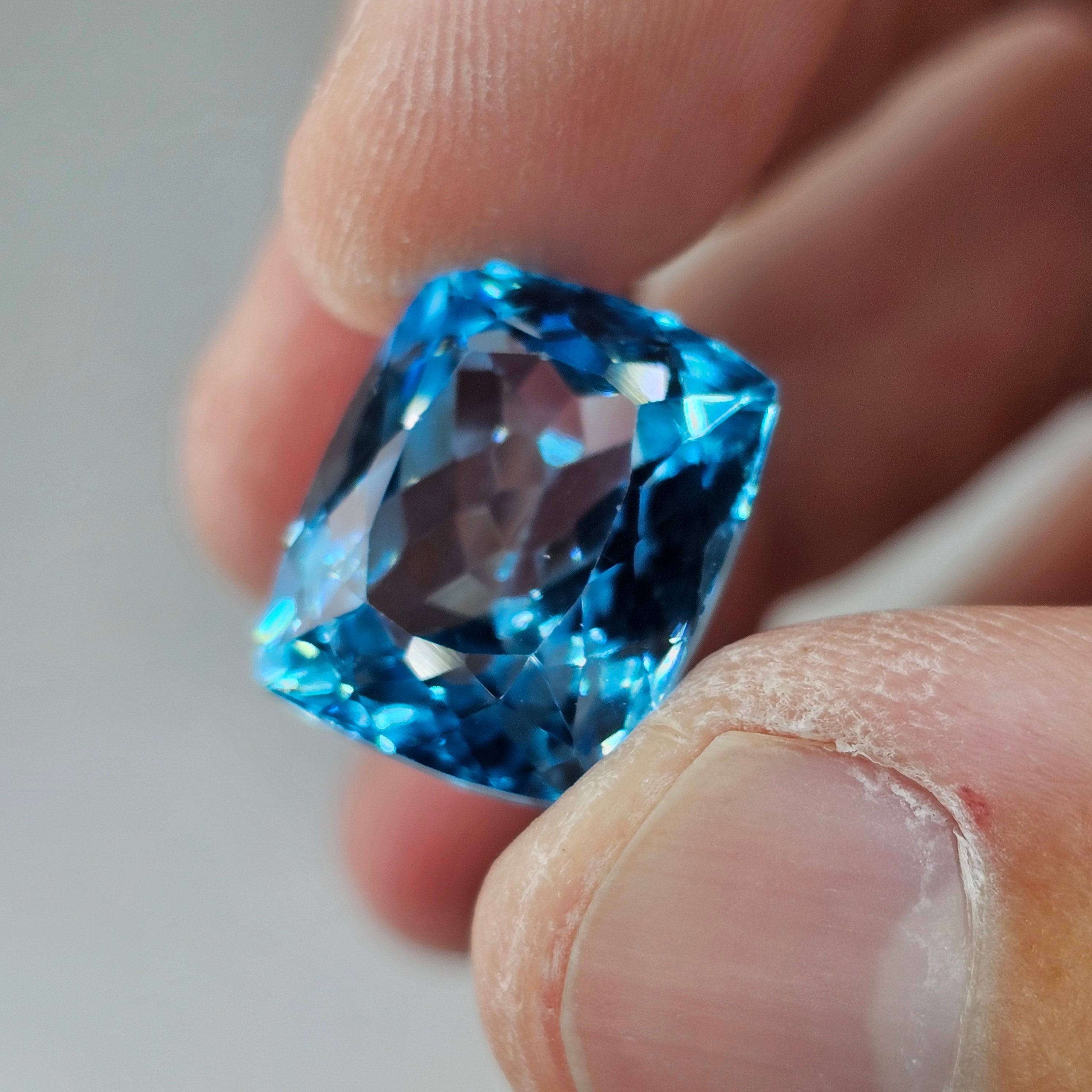 Natural Topaz, 22.59 carat