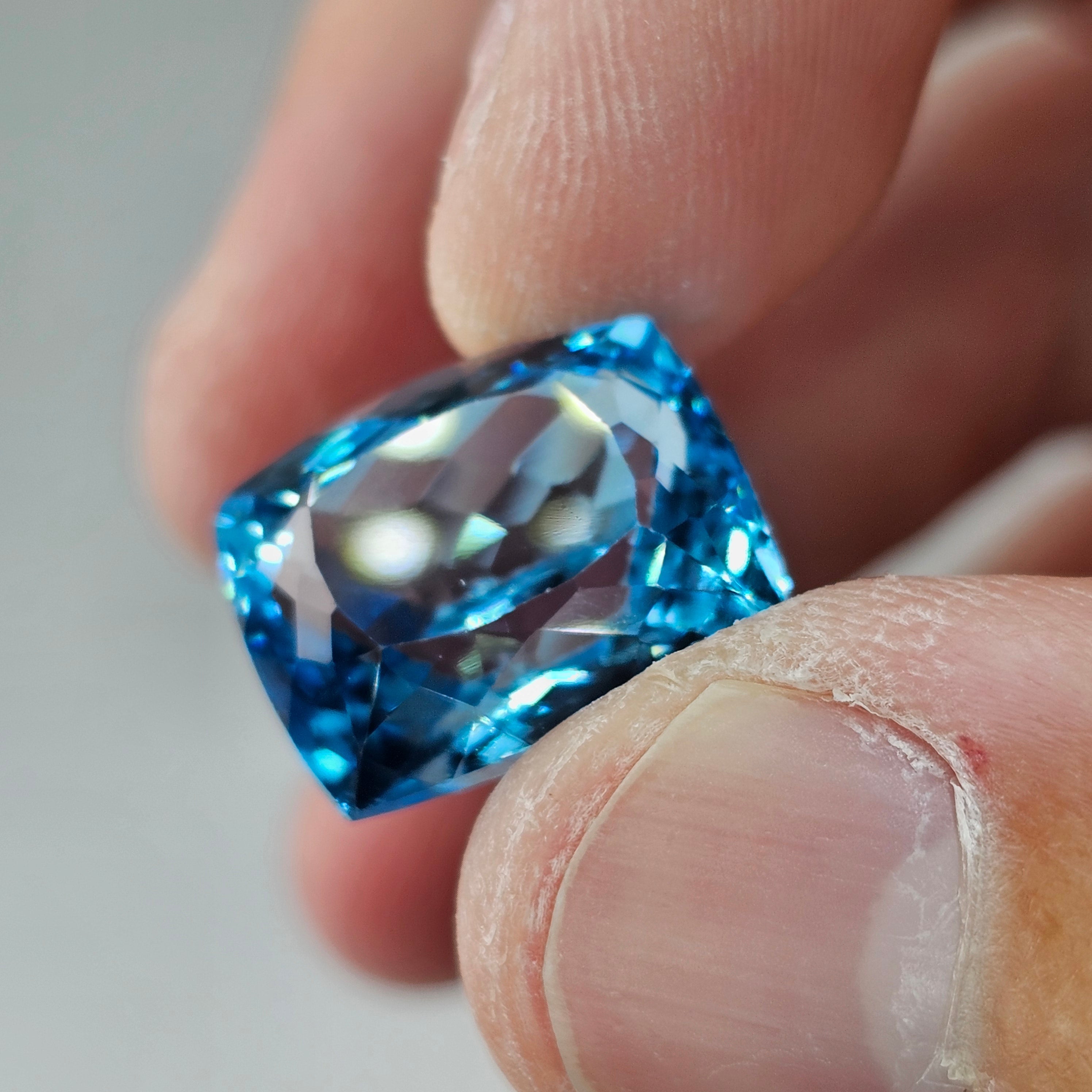 Natural Topaz, 22.59 carat