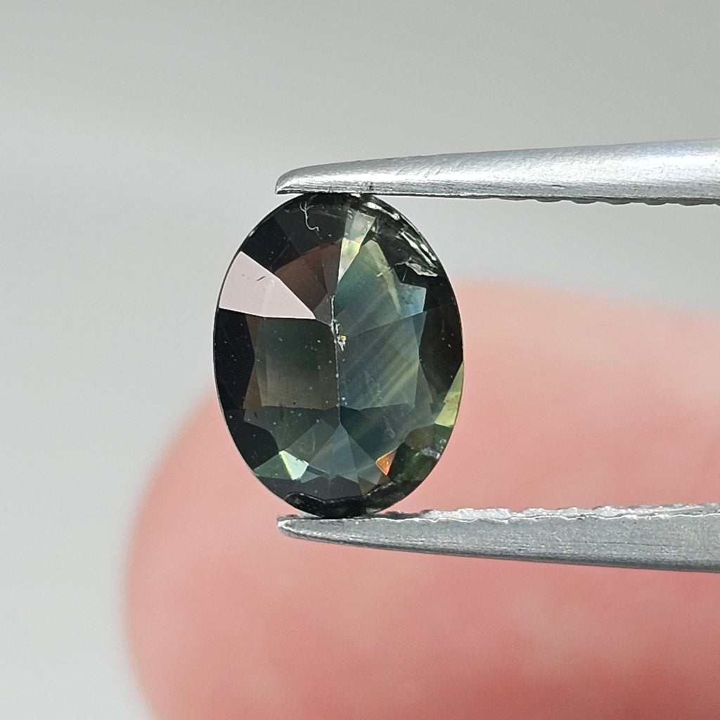Natural Sapphire, 1.35 carat