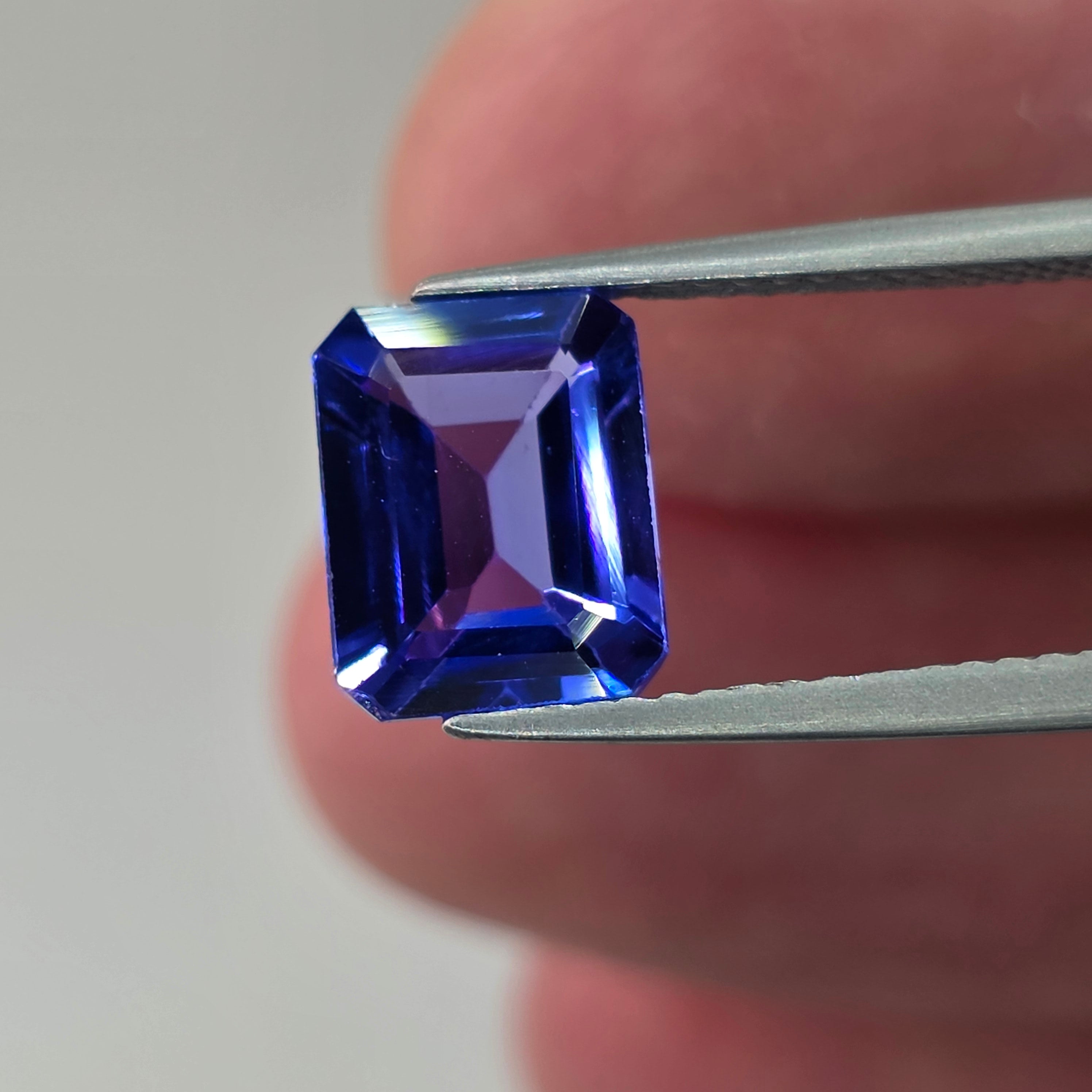 Natural Tanzanite, 2.46 carat