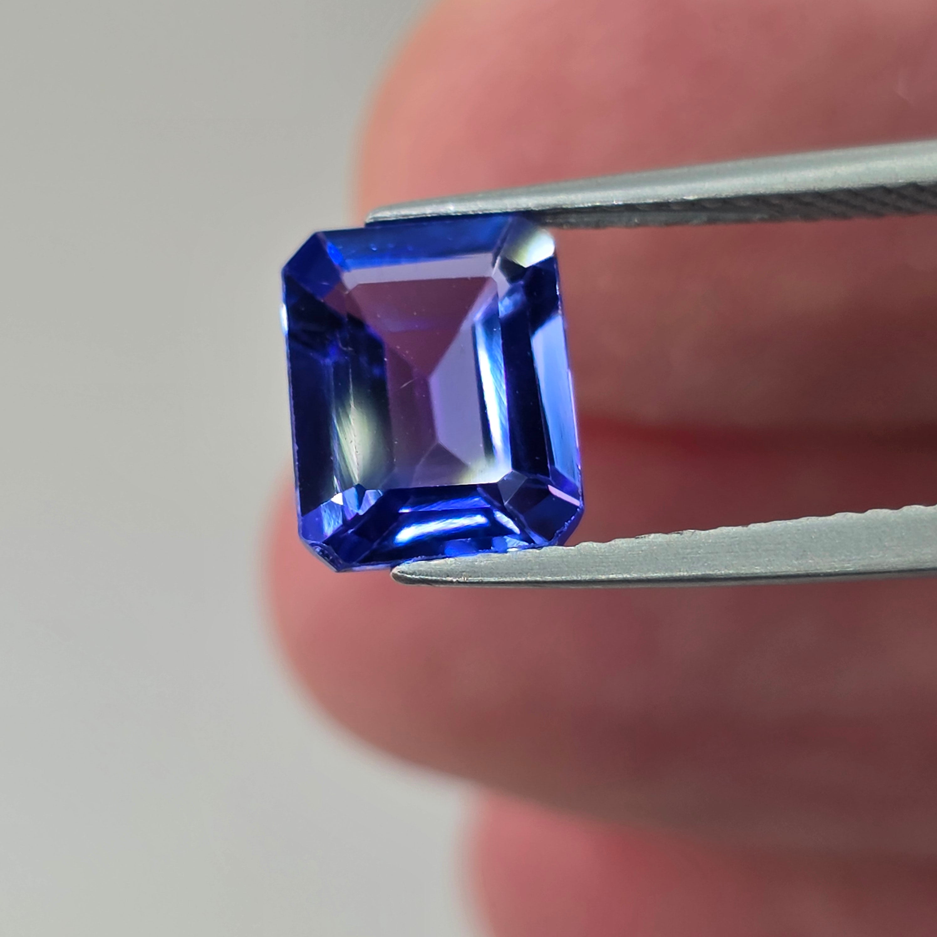 Natural Tanzanite, 2.46 carat