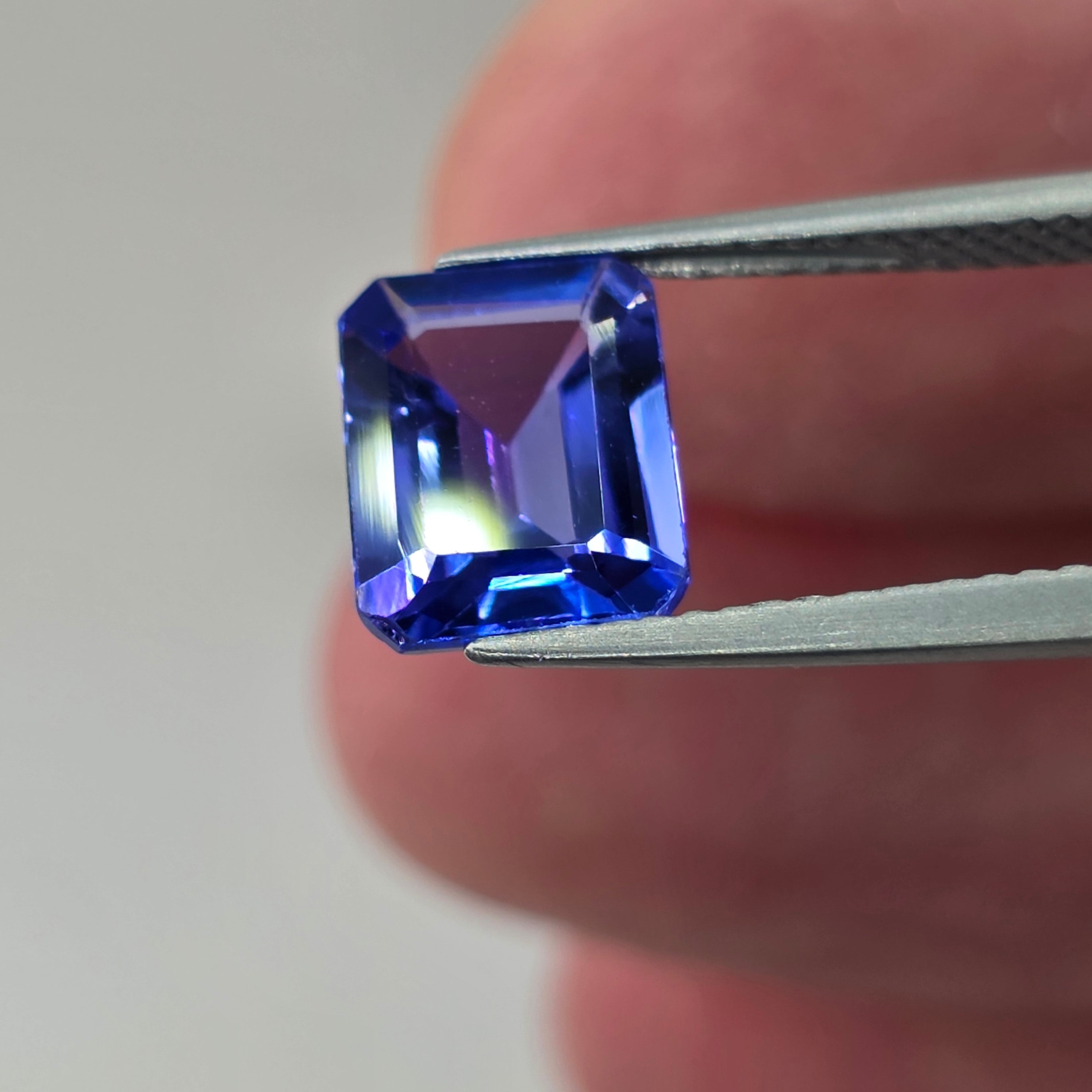 Natural Tanzanite, 2.46 carat