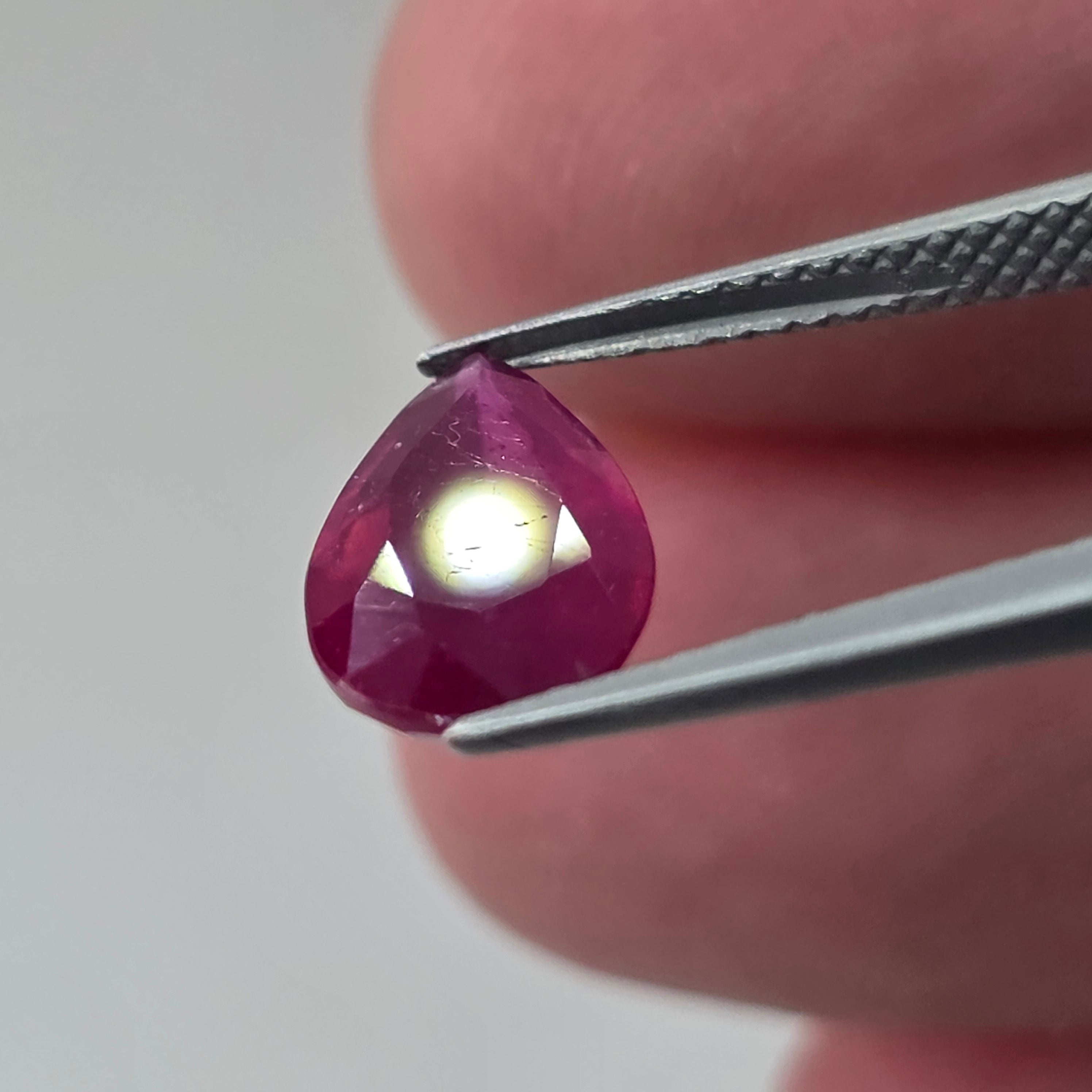 Natural Ruby, 2.98 carat