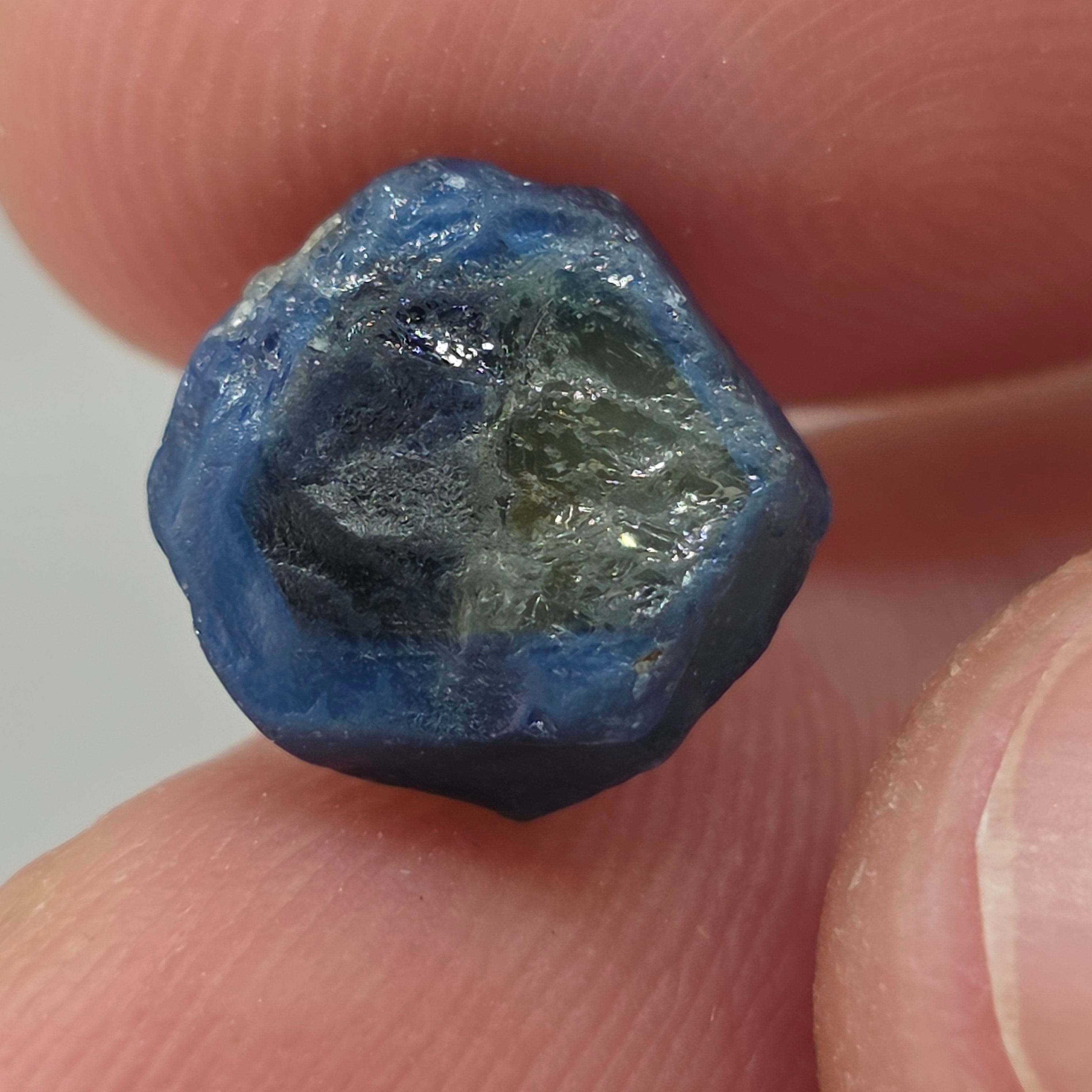 Natural Sapphire, 6.87 carat