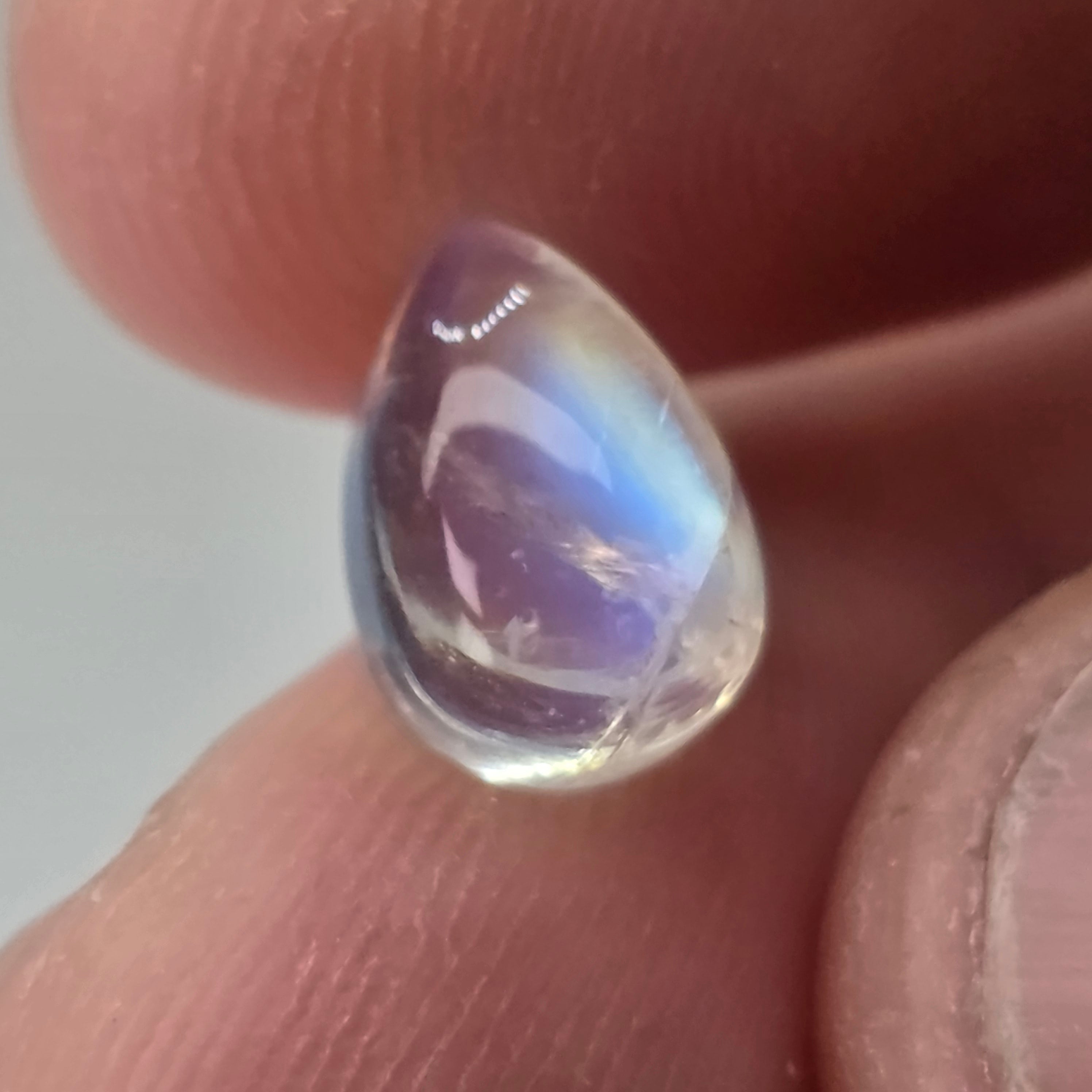 Natural Moonstone, 2.73 carat