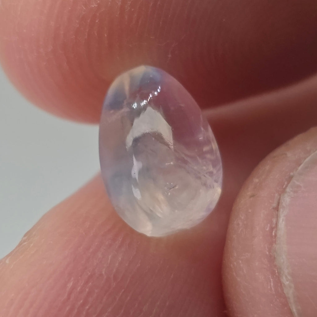 Natural Moonstone, 2.73 carat