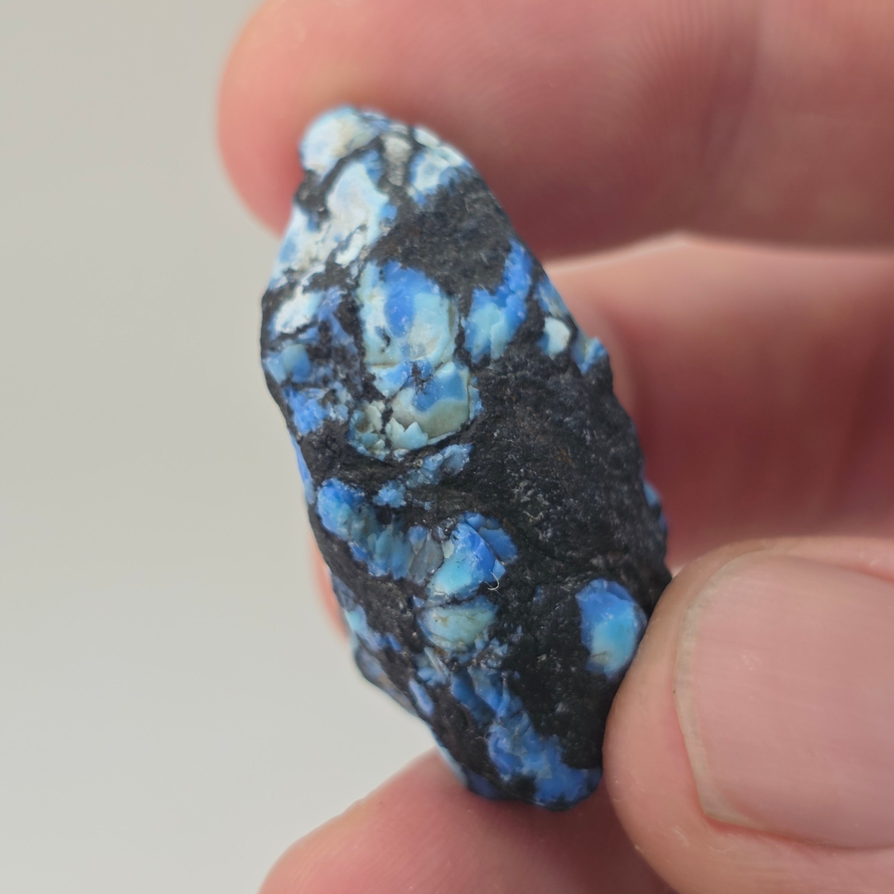 Natural White River Stone(Turquoise), 60.41 carat