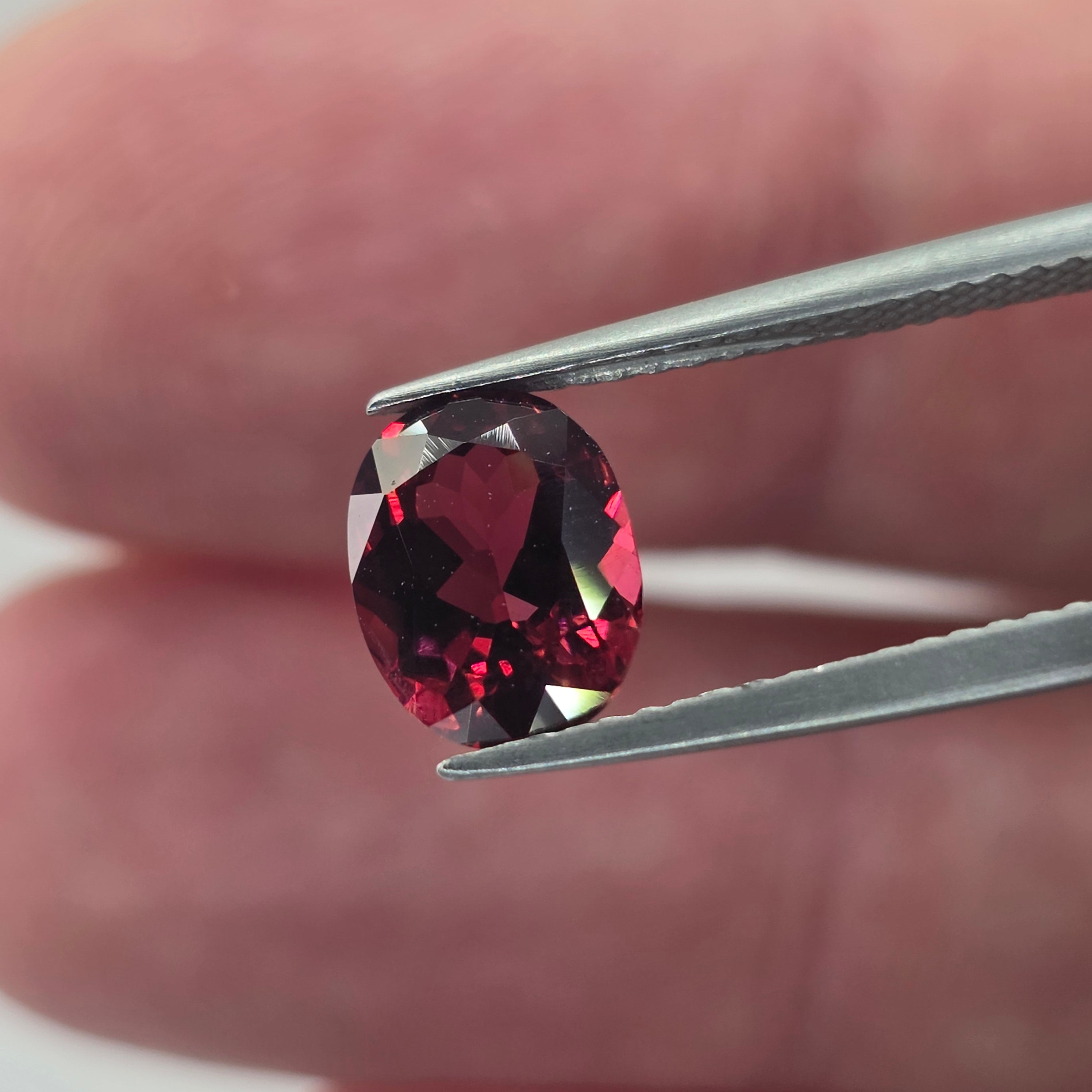 Natural Garnet, 2.21 carat