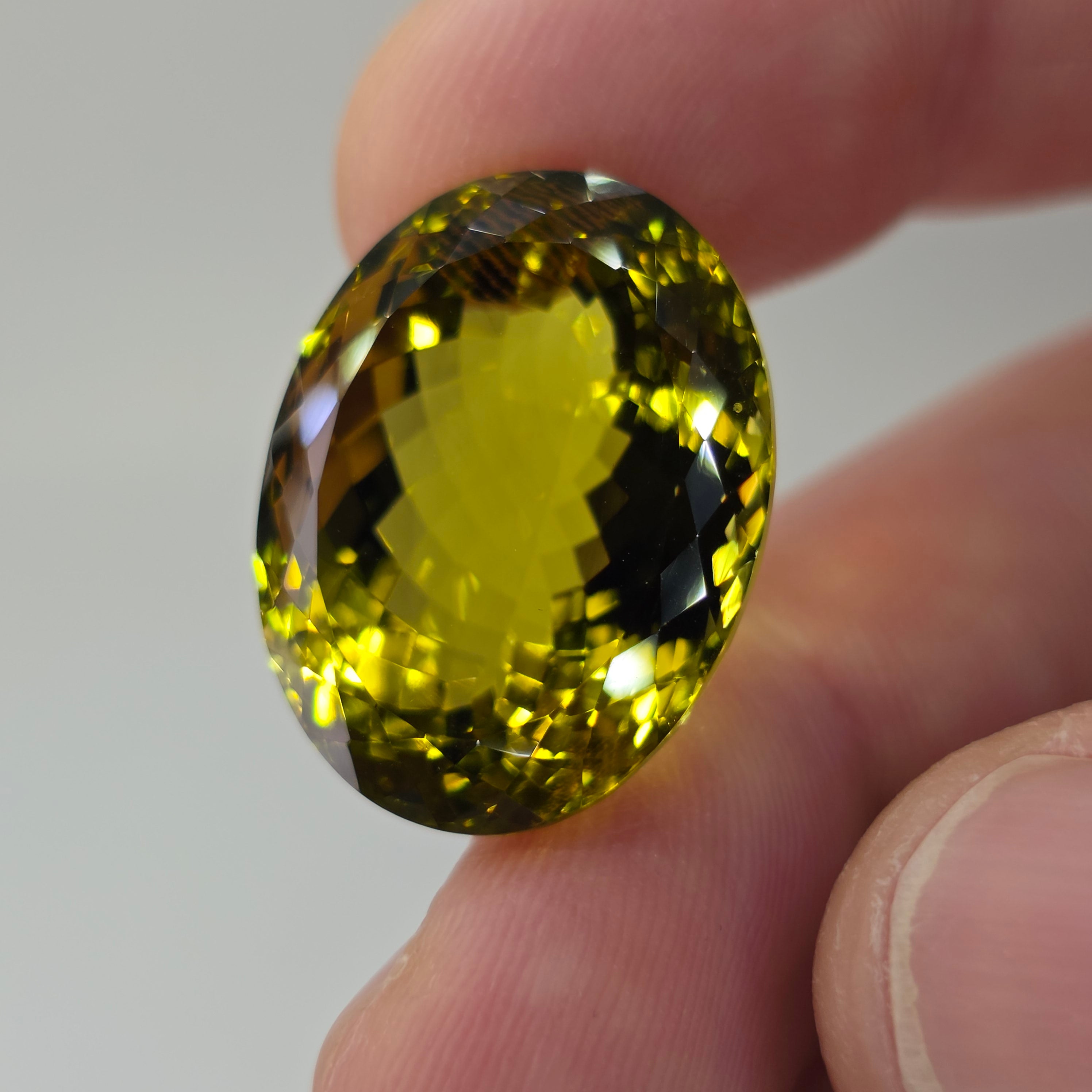Natural Ouro Verde Quartz, 38.27 carat