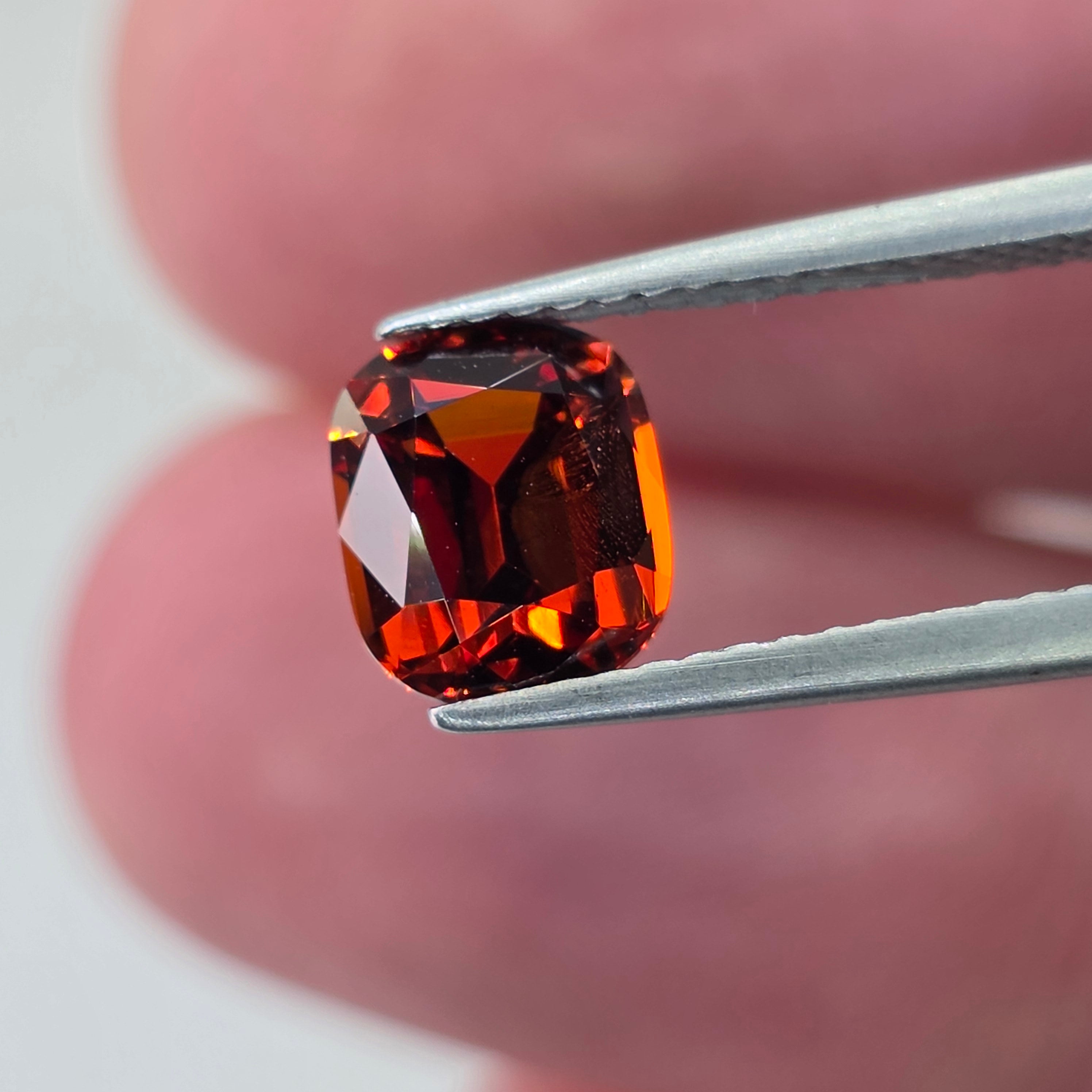 Natural Garnet, 1.91 carat