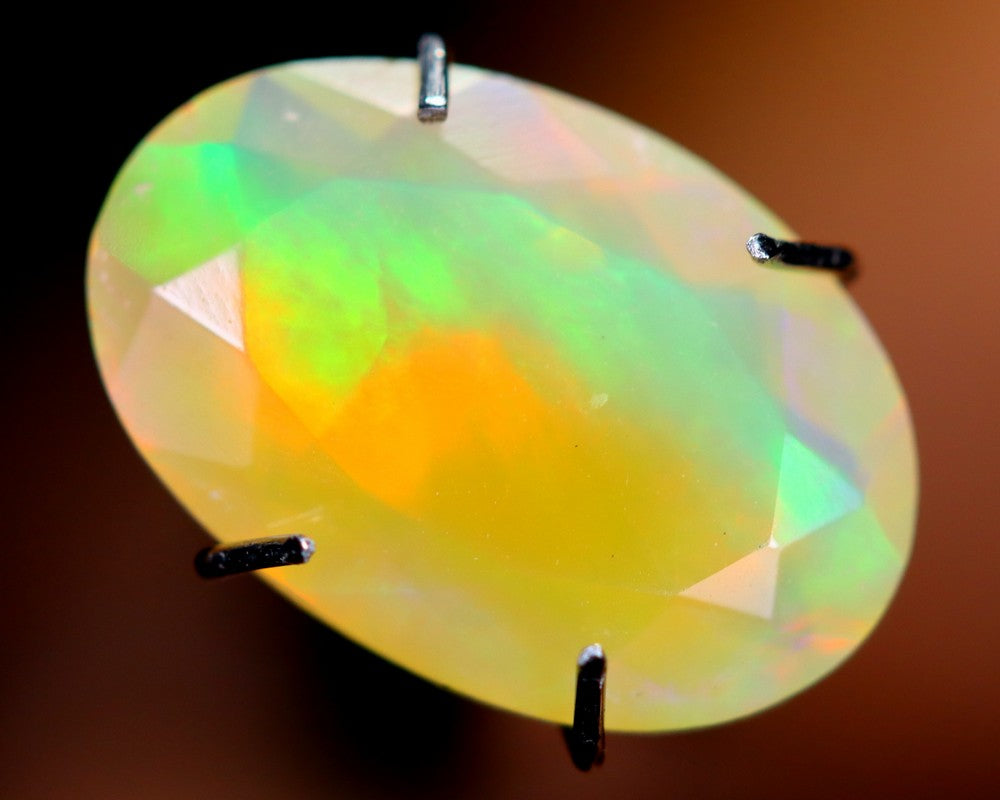 Natural Opal, 2.10 carat