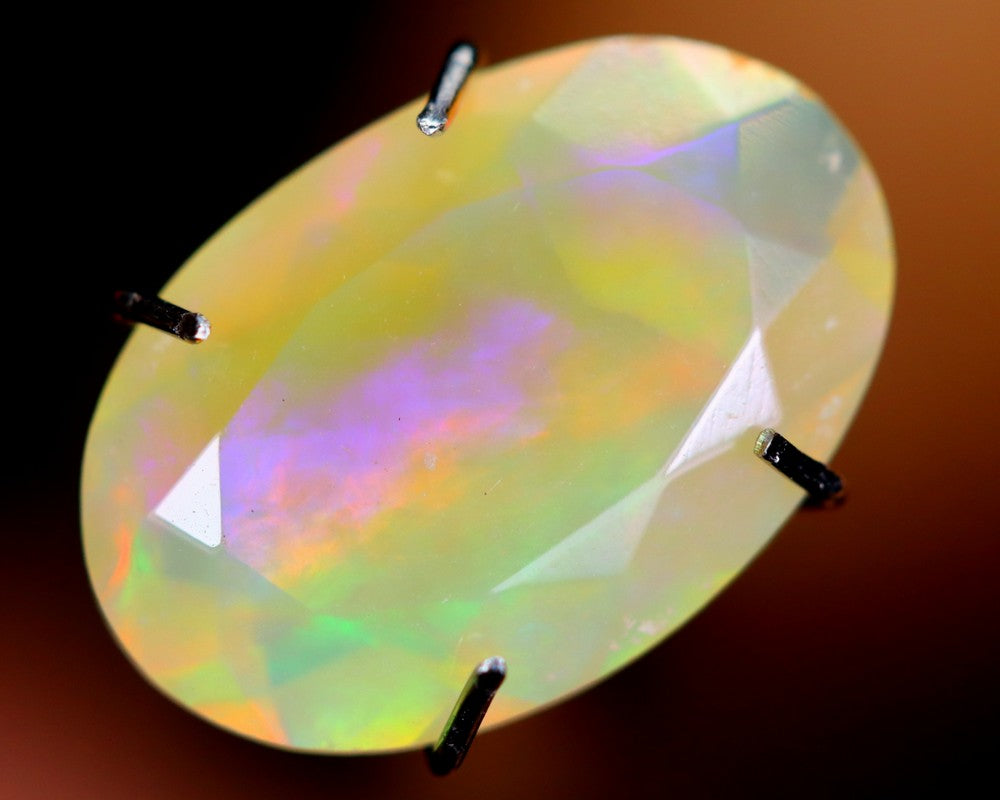 Natural Opal, 2.10 carat