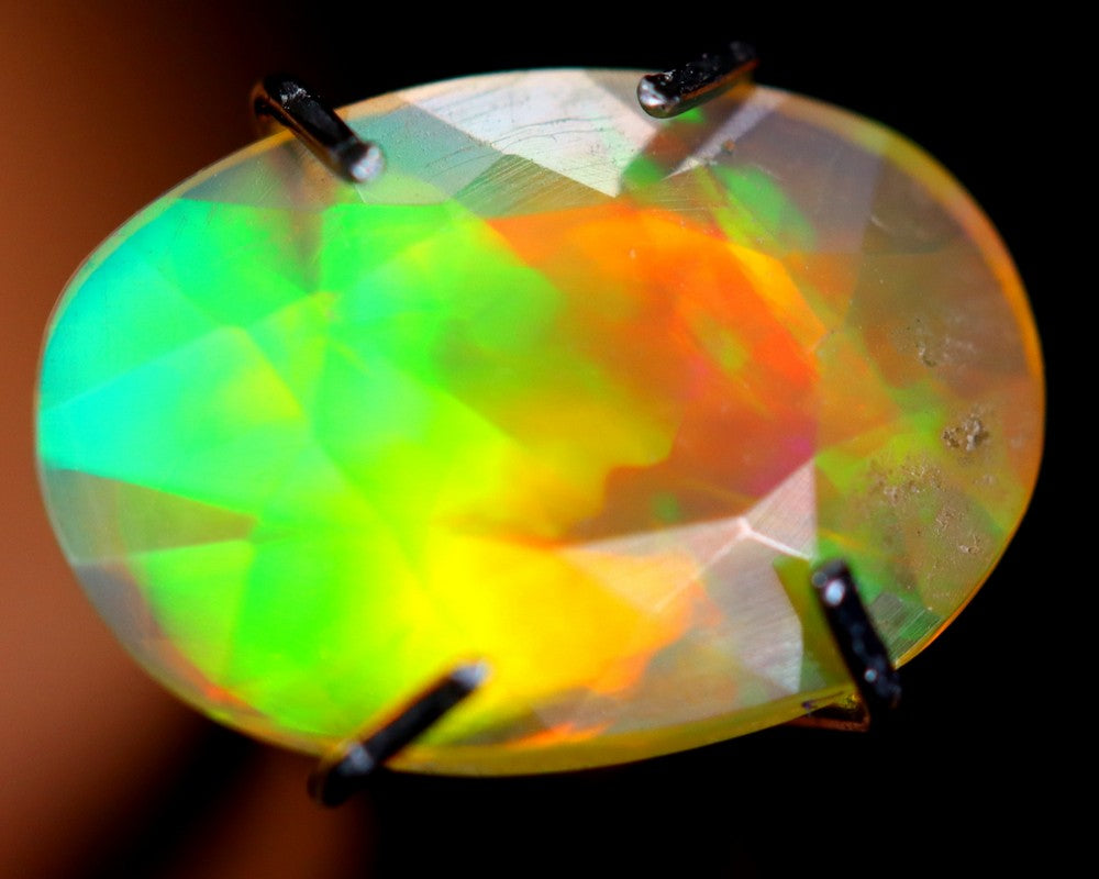 Natural Opal, 0.88 carat