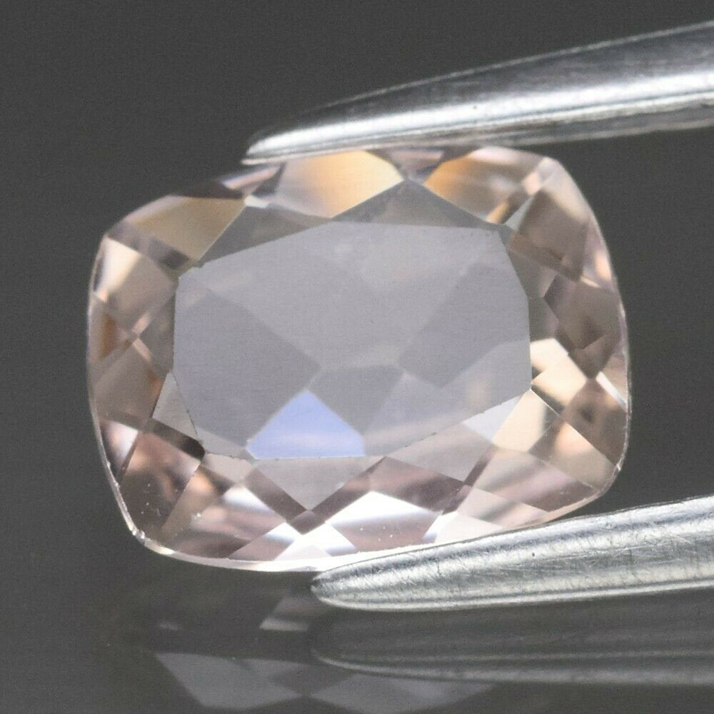 Natural Morganite, 0.69 carat