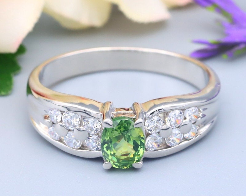 Natural Sapphire Ring, 0.64 carat