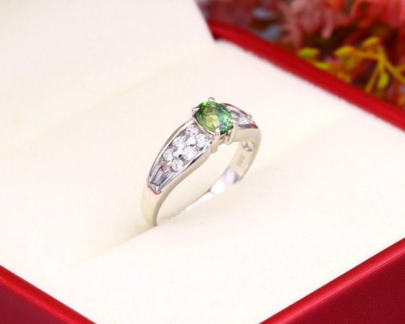 Natural Sapphire Ring, 0.64 carat