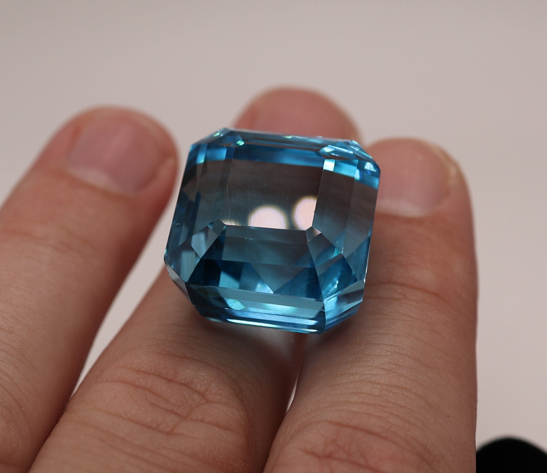 Natural Topaz, 83.85 carat