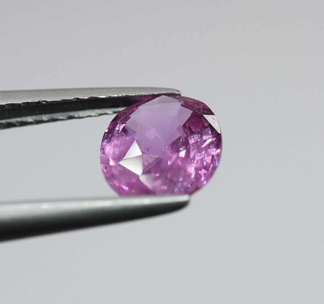 Natural Sapphire, 1.33 carat
