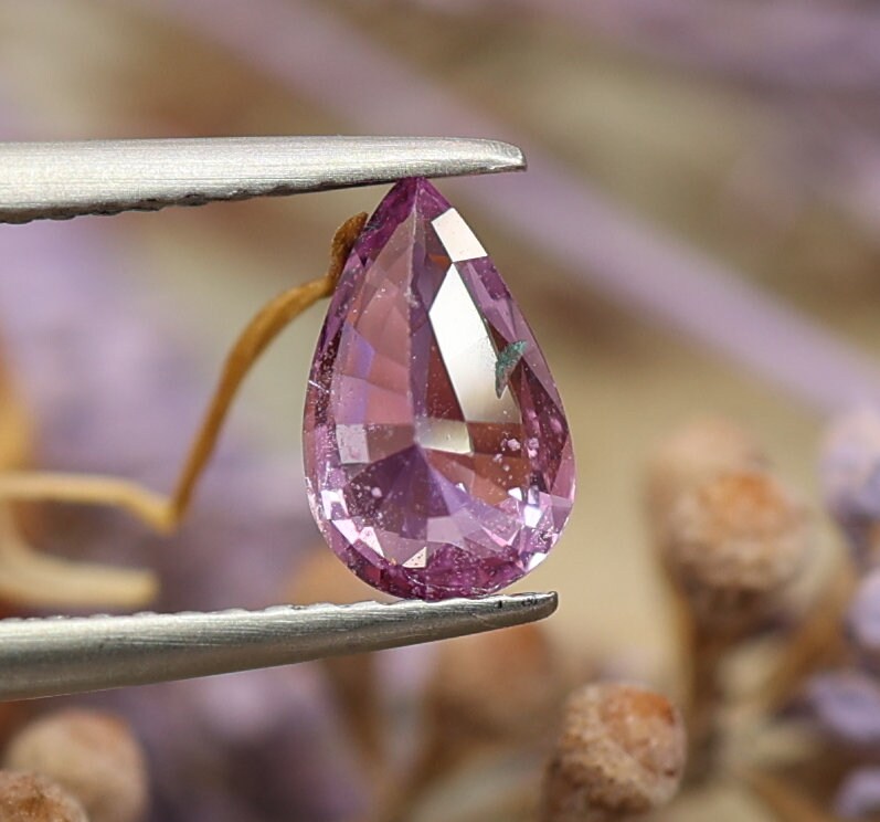 Natural Sapphire, 1.11 carat