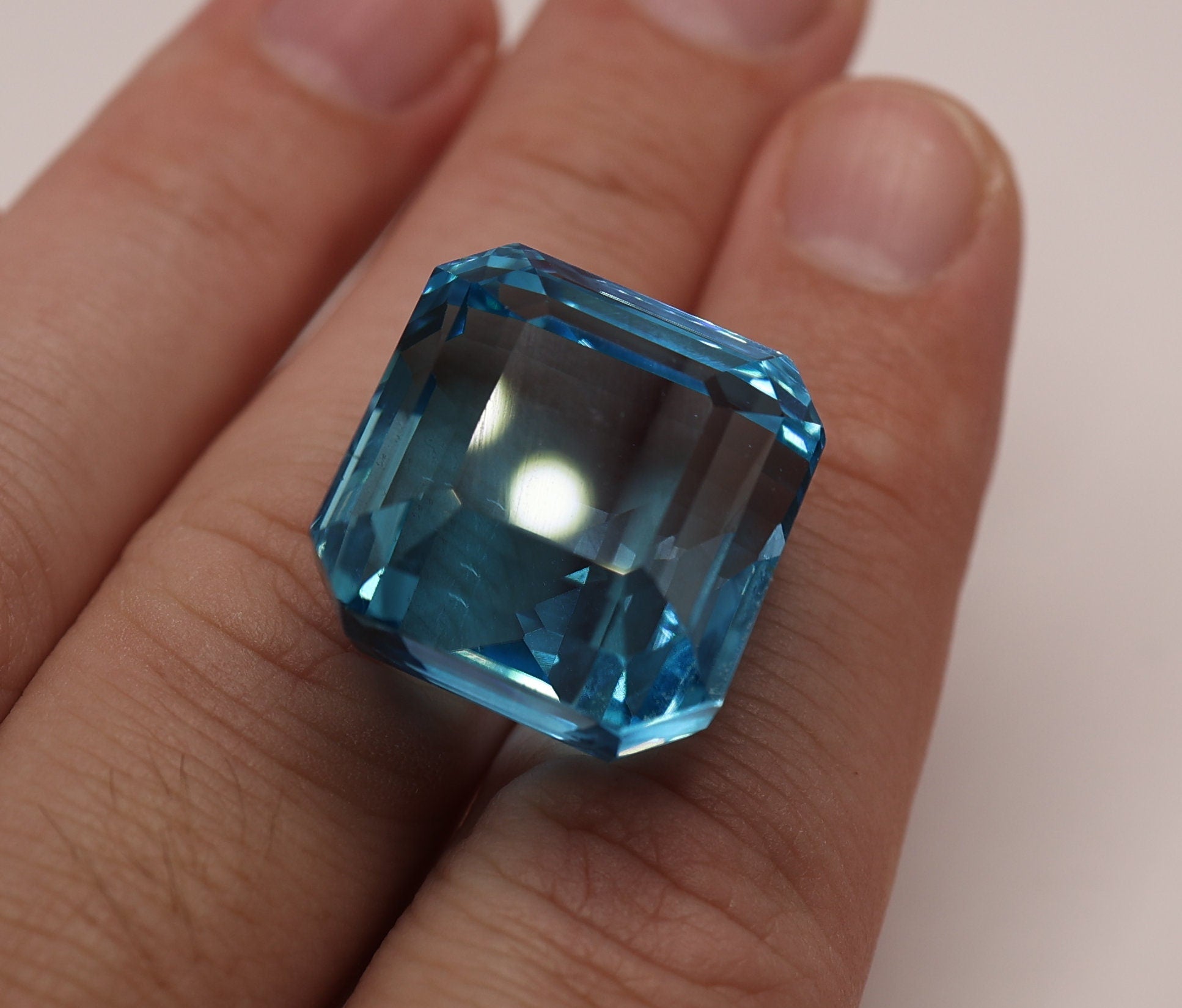 Natural Topaz, 83.85 carat
