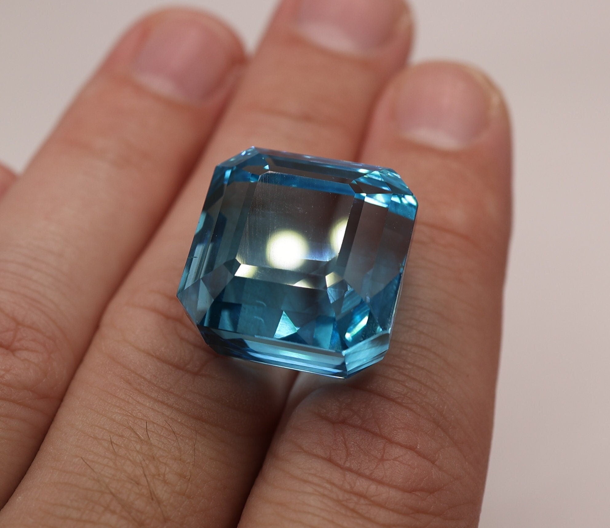 Natural Topaz, 83.85 carat