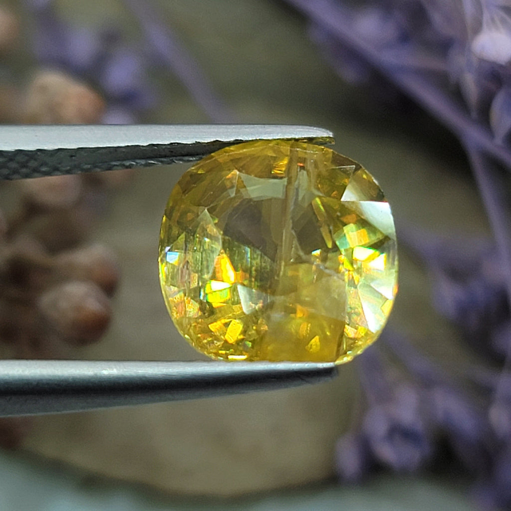 Natural Sphene, 4.28 carat