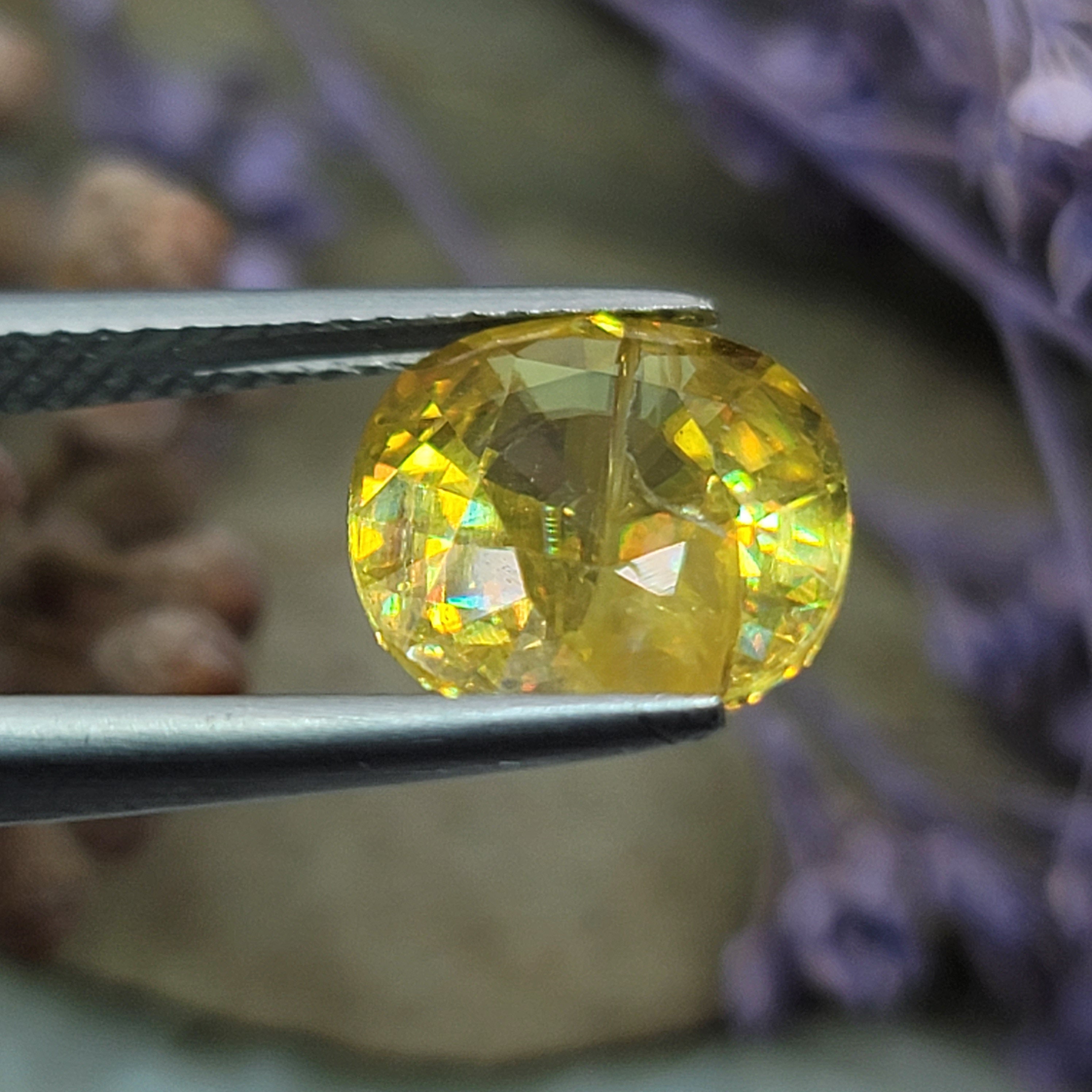Natural Sphene, 4.28 carat