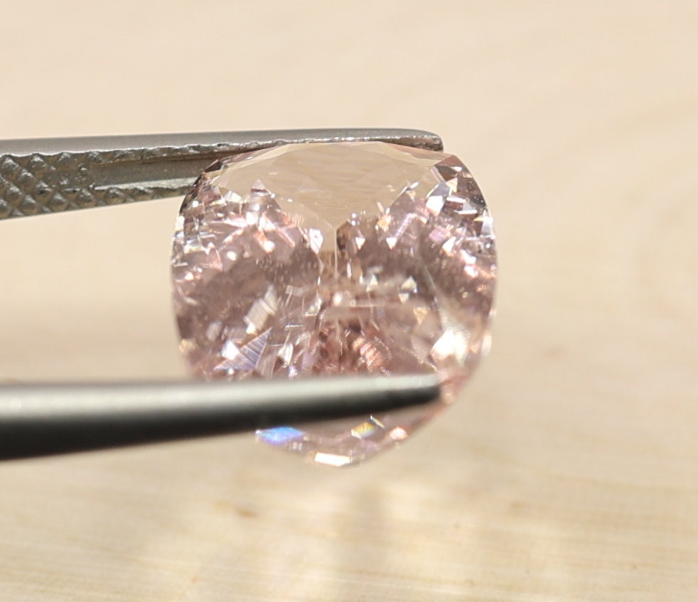 Natural Morganite, 6.24 carat