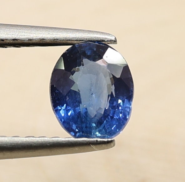 Natural Sapphire, 1.22 carat