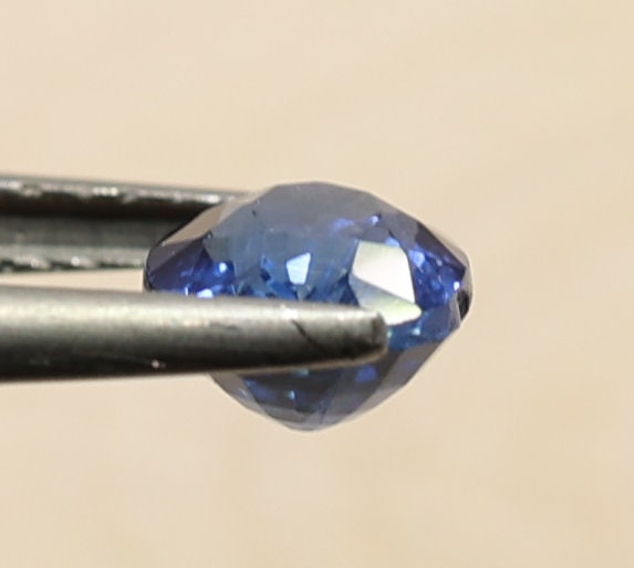Natural Sapphire, 1.22 carat