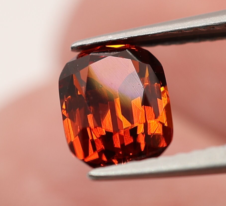 Natural Garnet, 1.67 carat