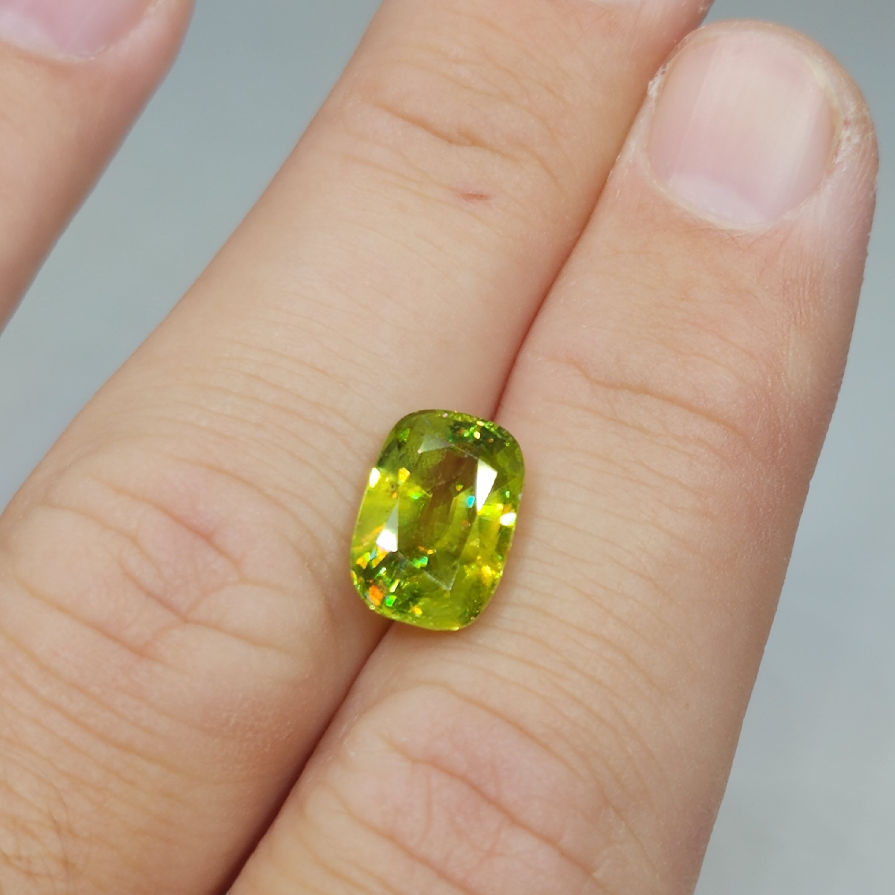 Natural Sphene, 4.92 carat