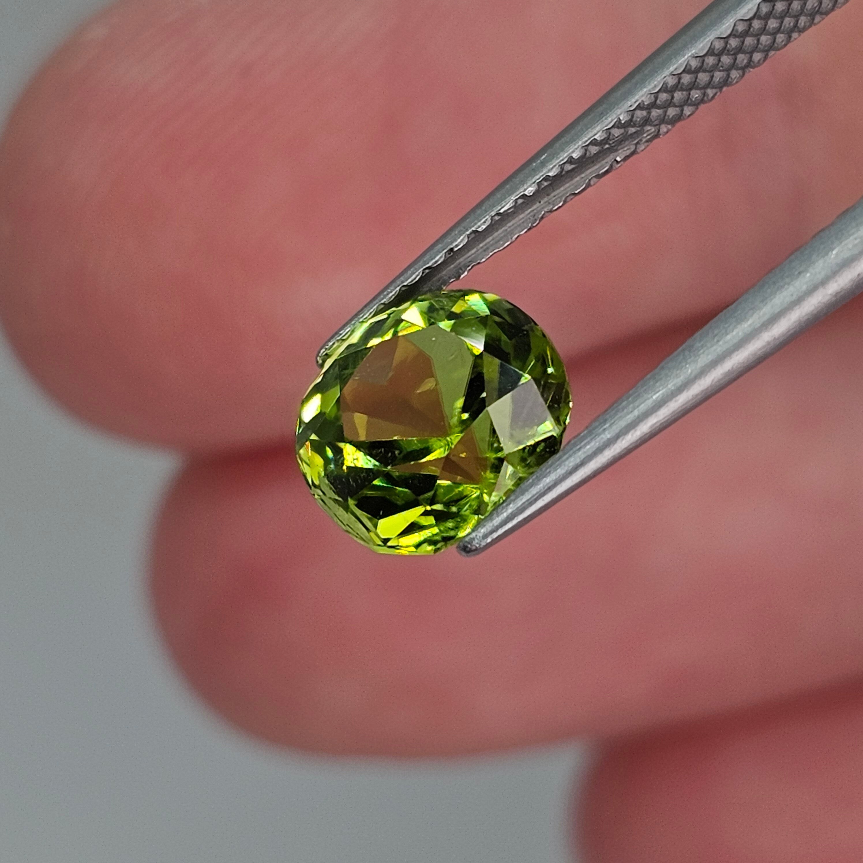 Natural Peridot, 2.41 carat