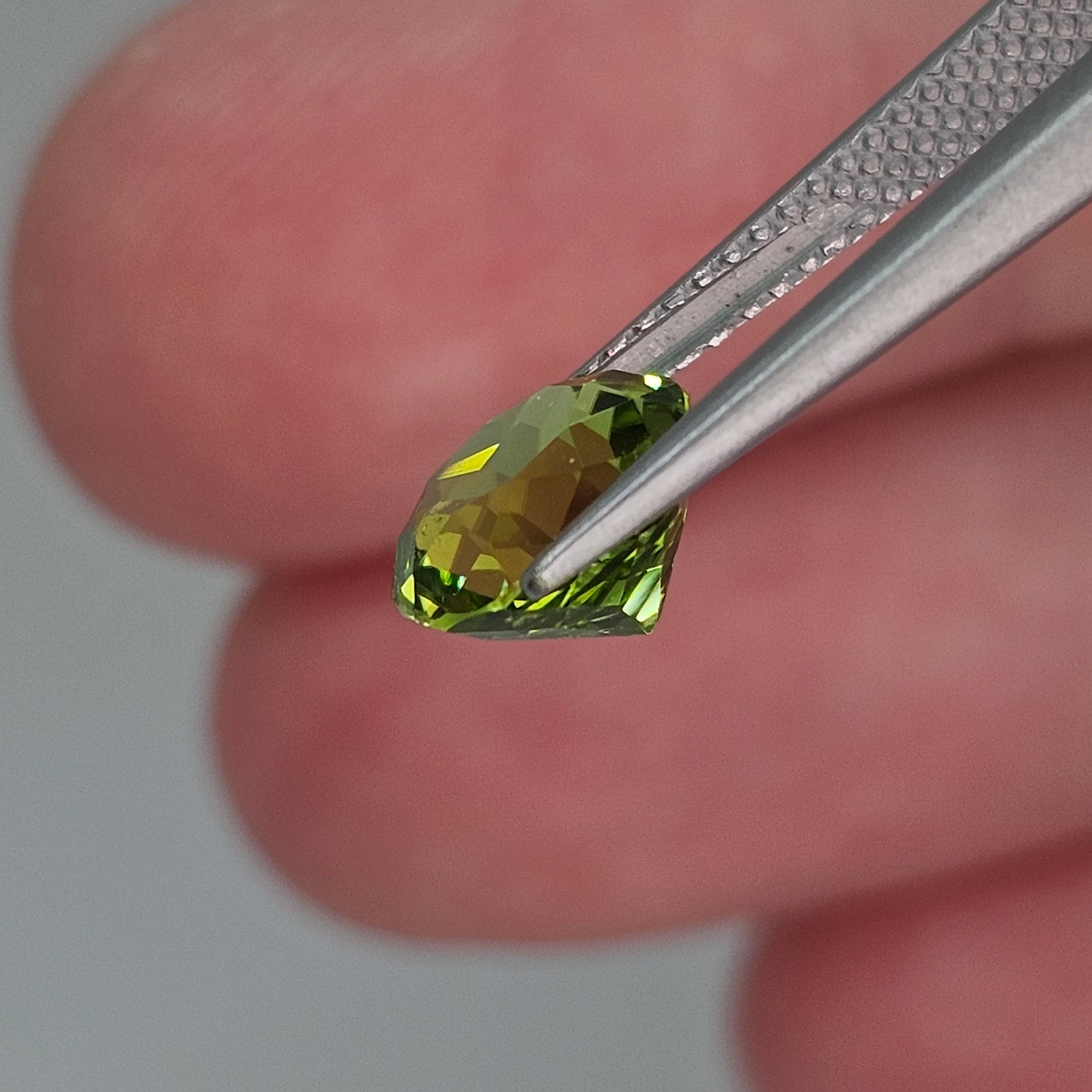 Natural Peridot, 2.41 carat