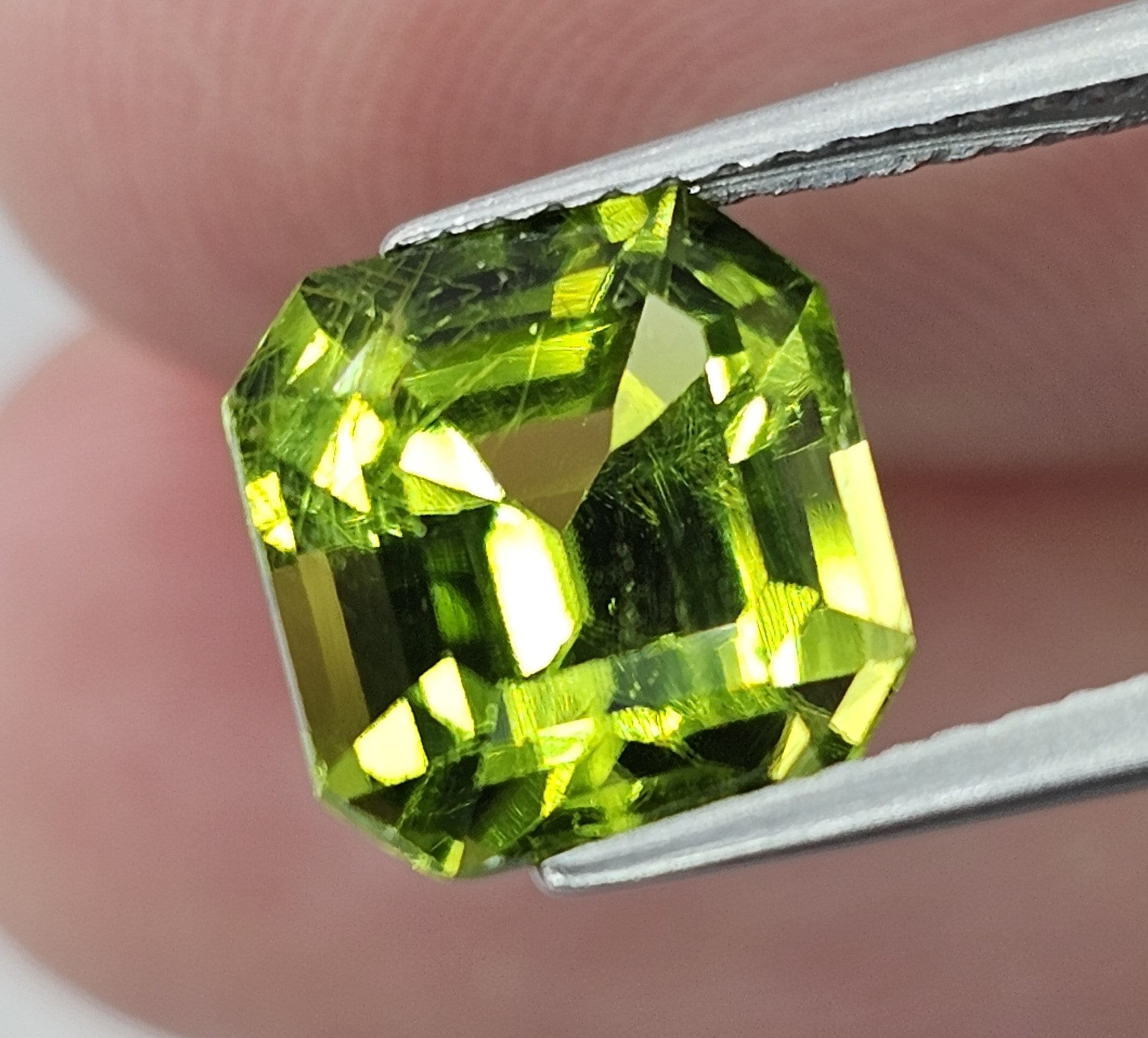 Natural Peridot, 3.67 carat