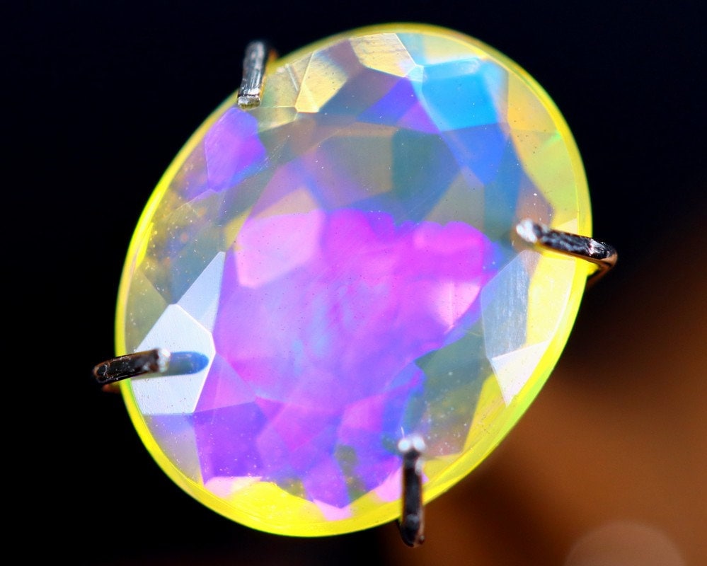 Natural Opal, 1.50 carat