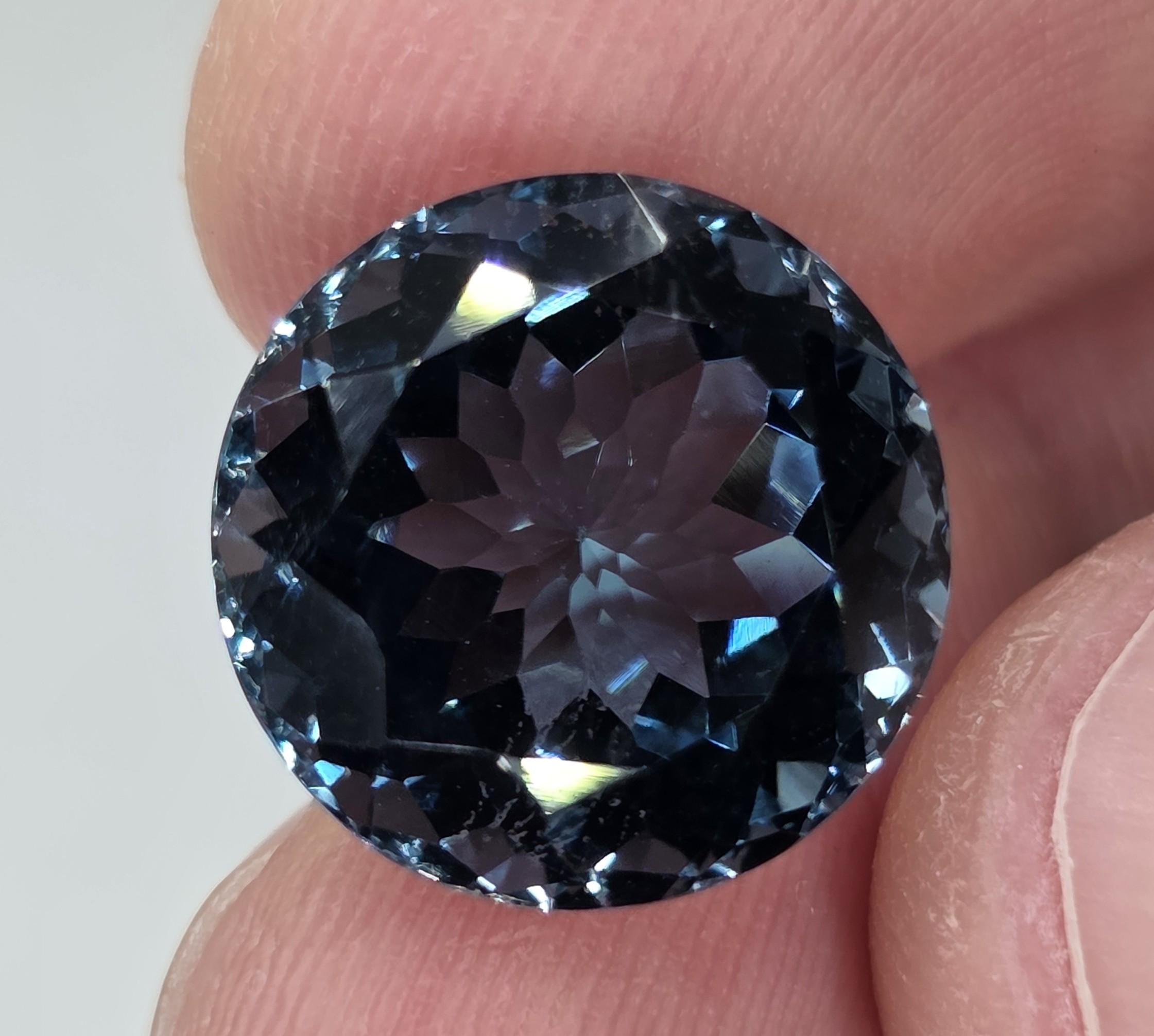Natural London Blue Topaz, 13.89 carat