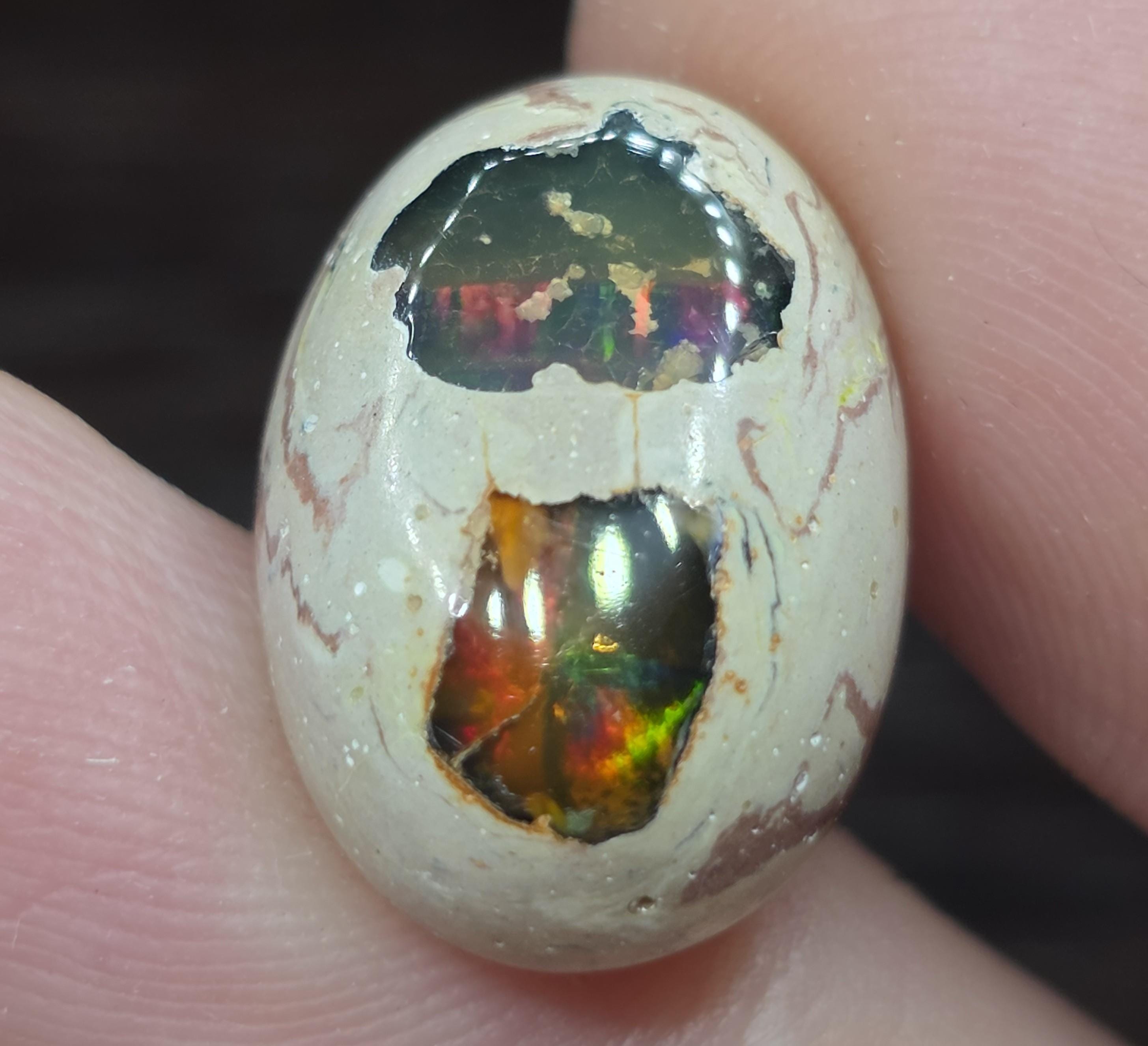 Genuine Galaxy Opal, 9.22 carat