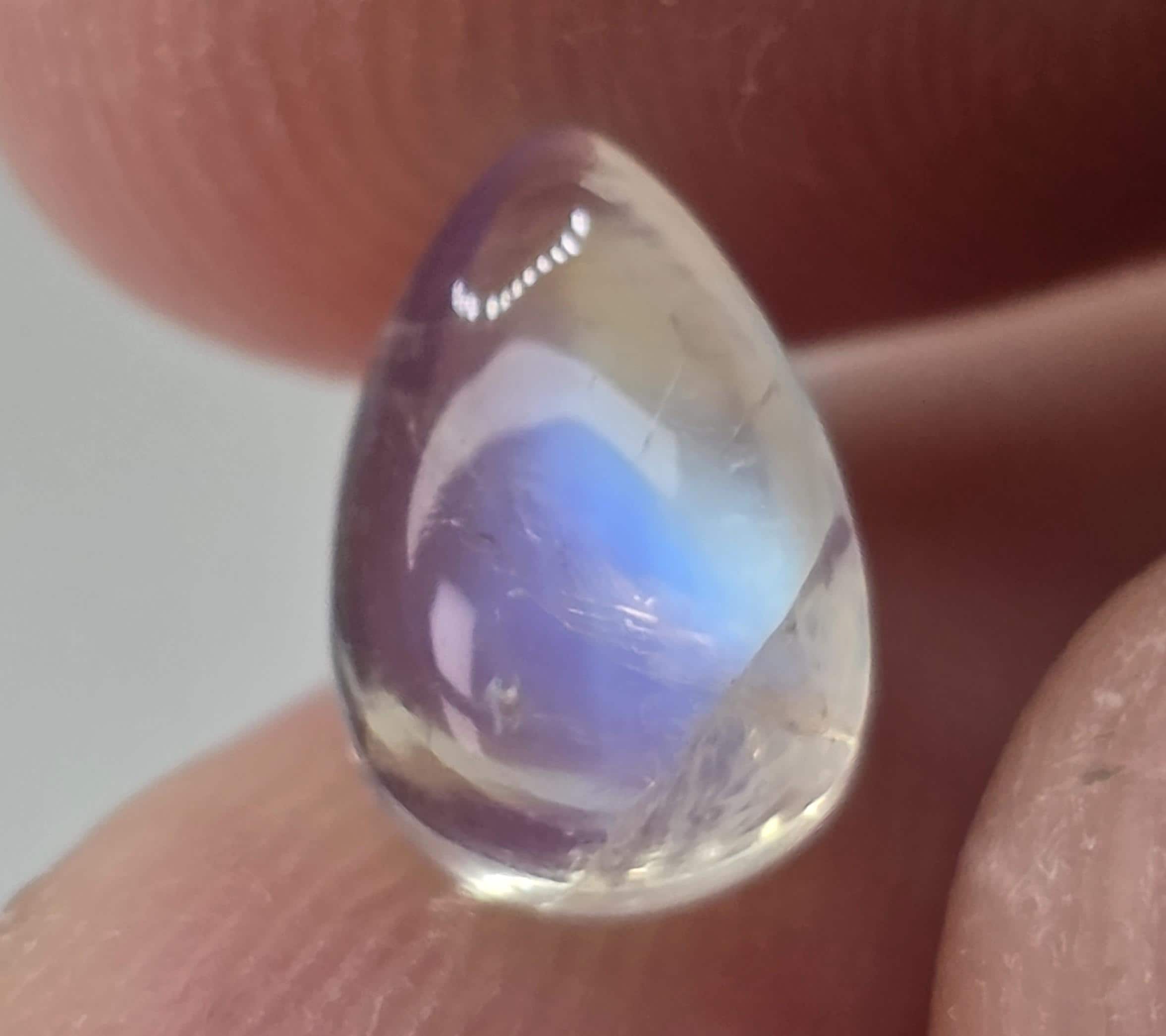 Natural Moonstone, 2.73 carat