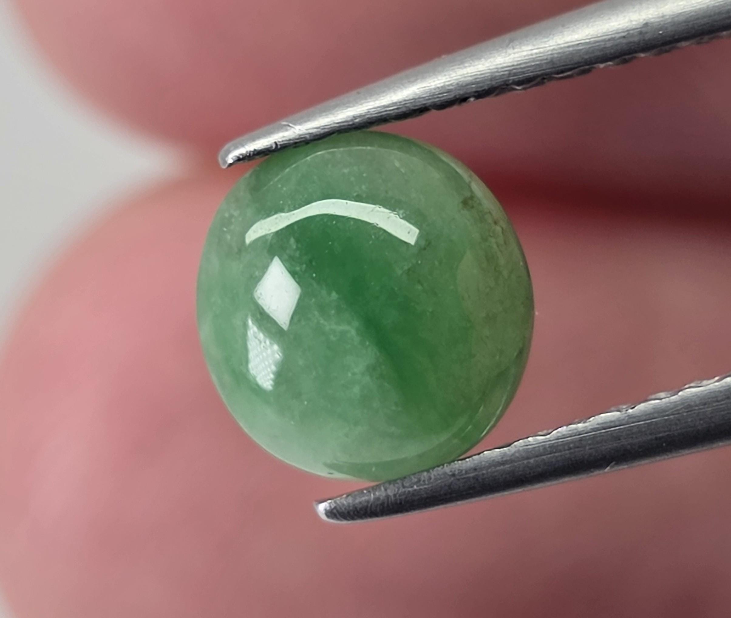 Natural Jade, 1.40 carat